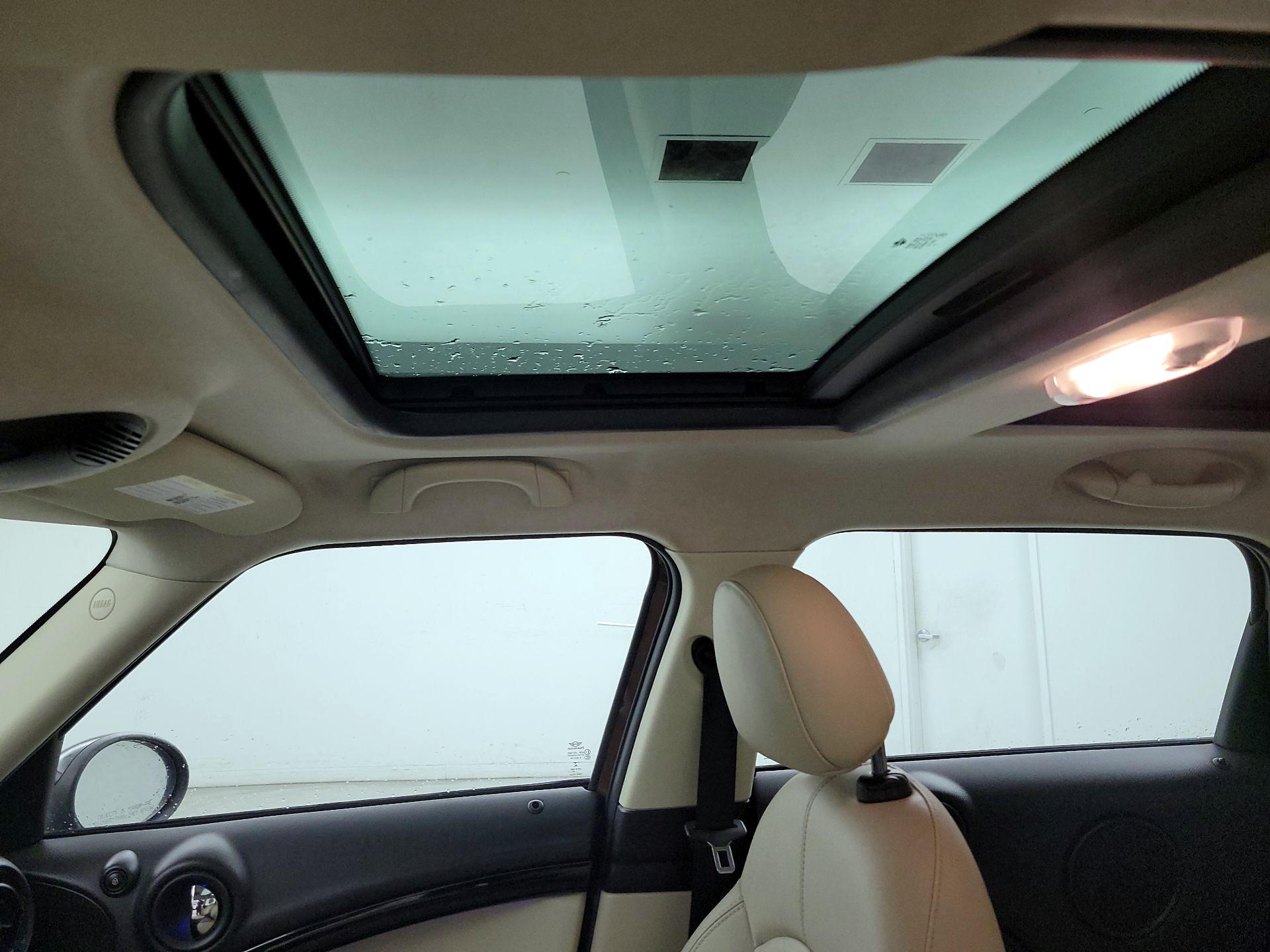 Thumbnail: 2016 MINI Cooper Countryman - 17