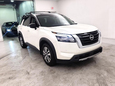 2024 Nissan Pathfinder SL