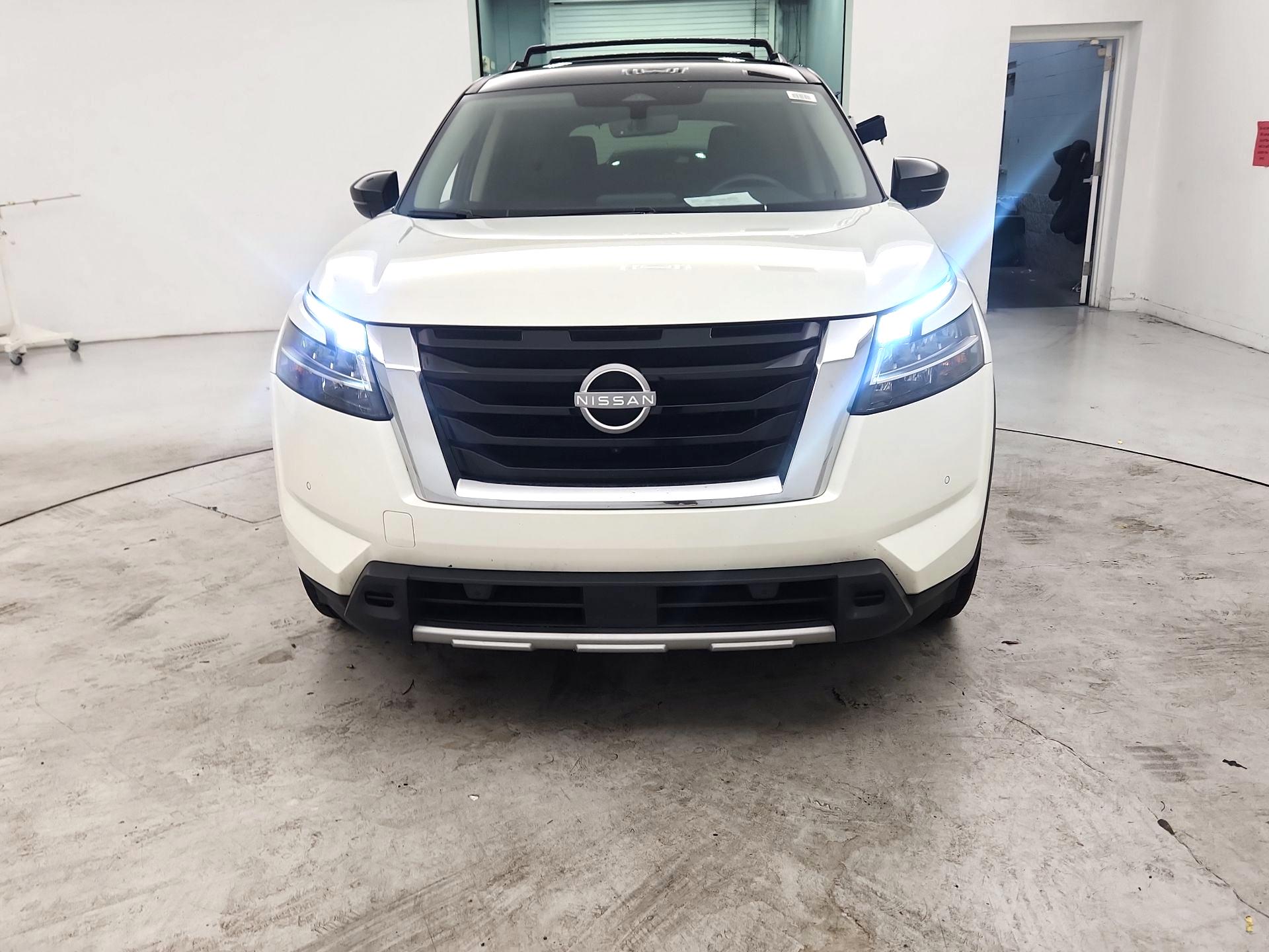 Thumbnail: 2024 Nissan Pathfinder - 2