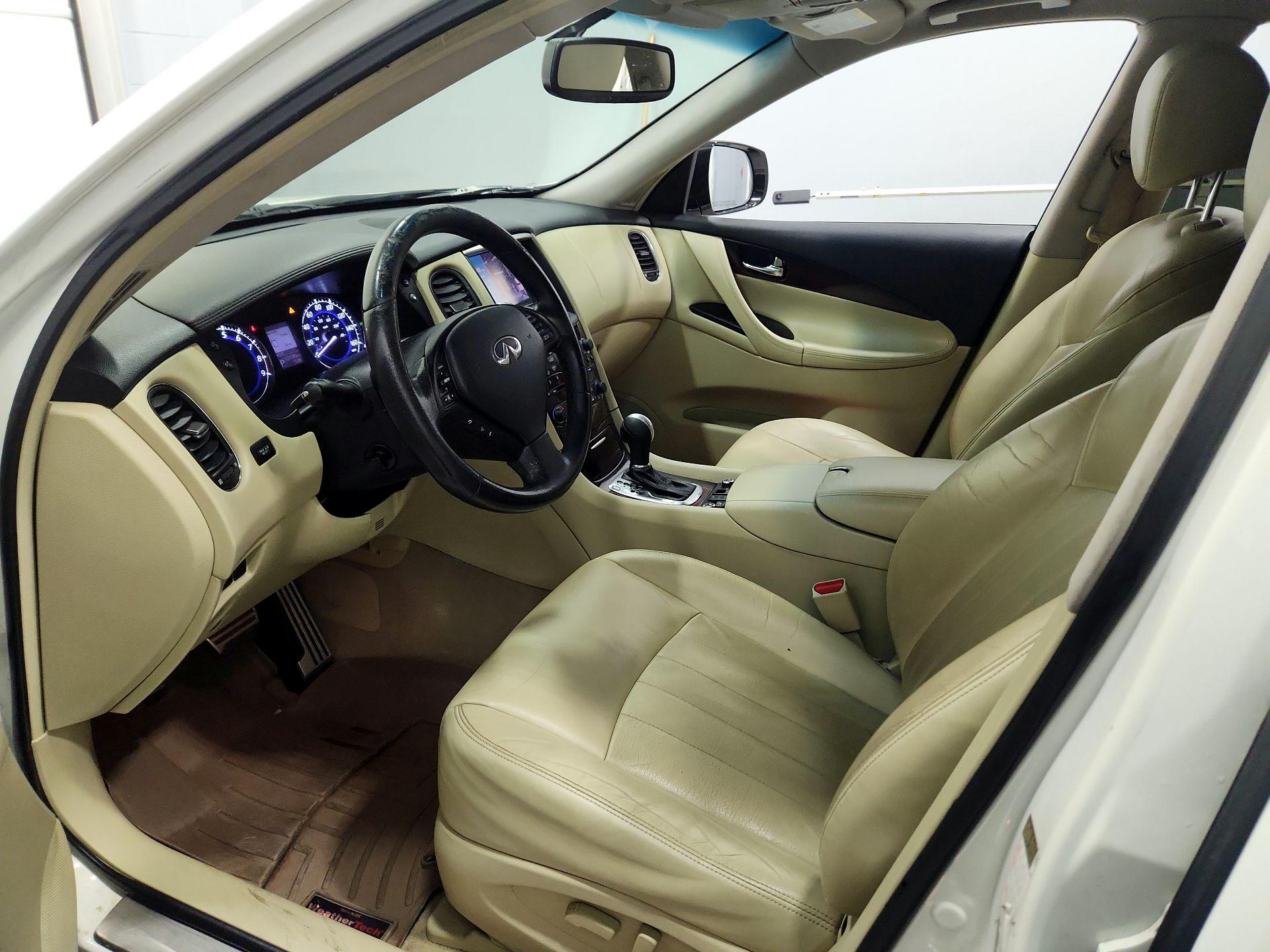 Thumbnail: 2017 INFINITI QX50 - 11