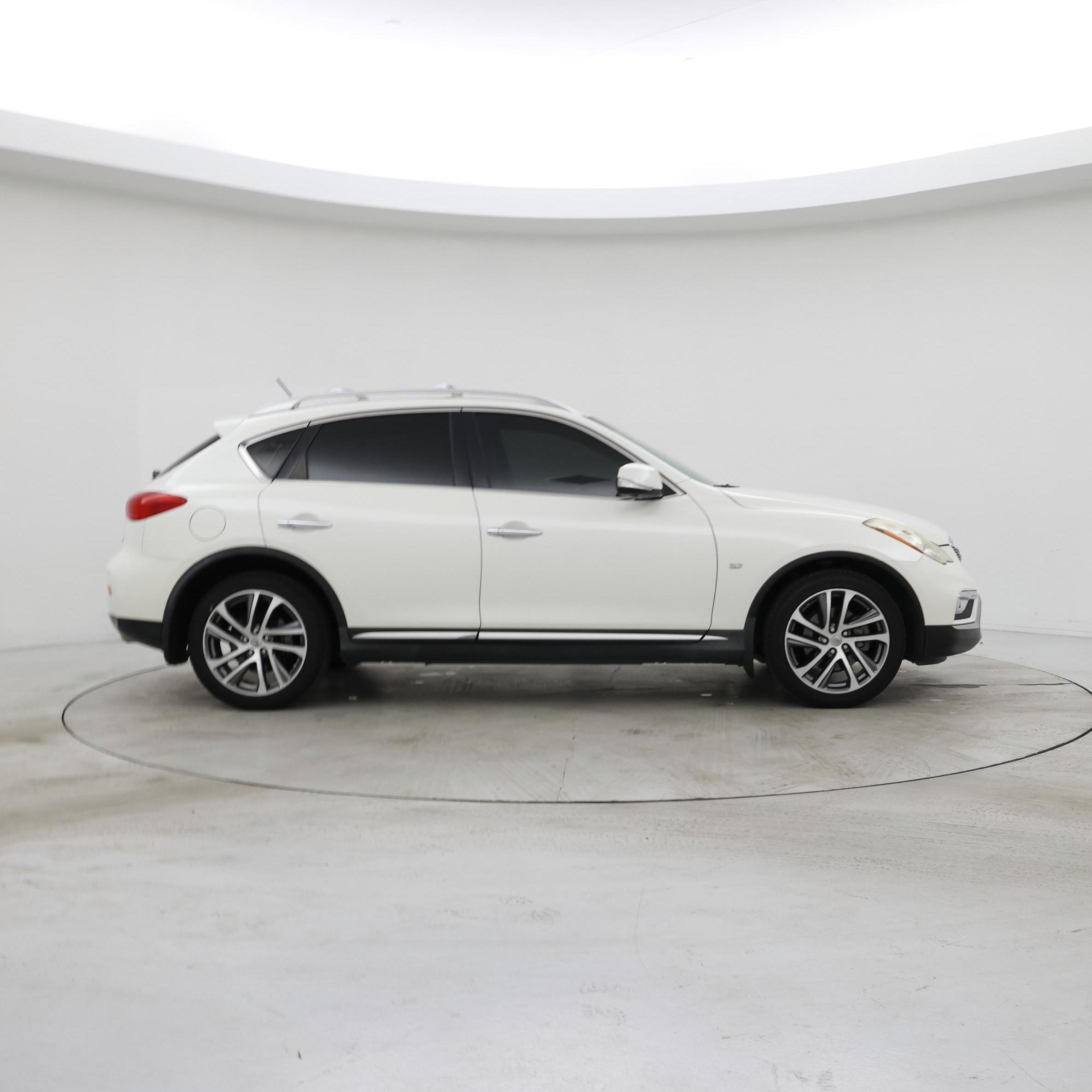 Thumbnail: 2017 INFINITI QX50 - 7