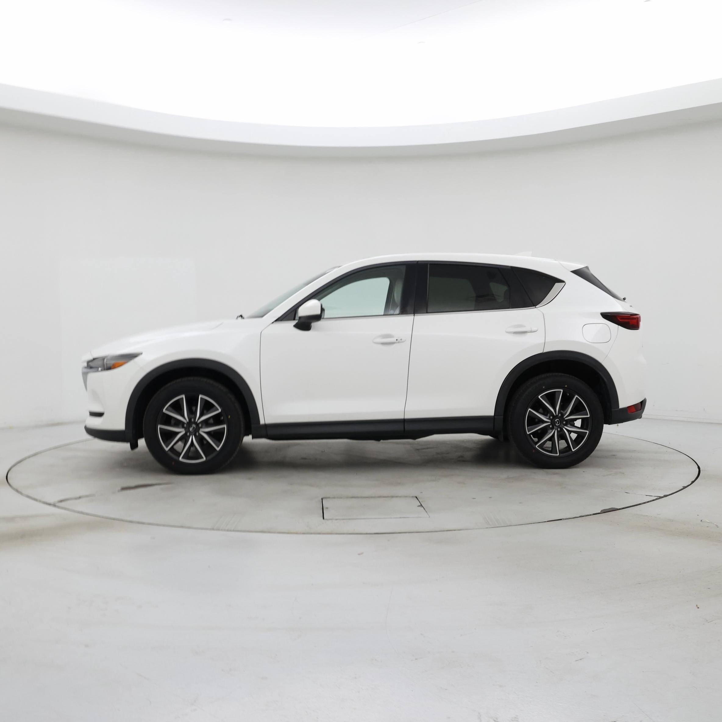 Thumbnail: 2017 Mazda CX-5 - 3