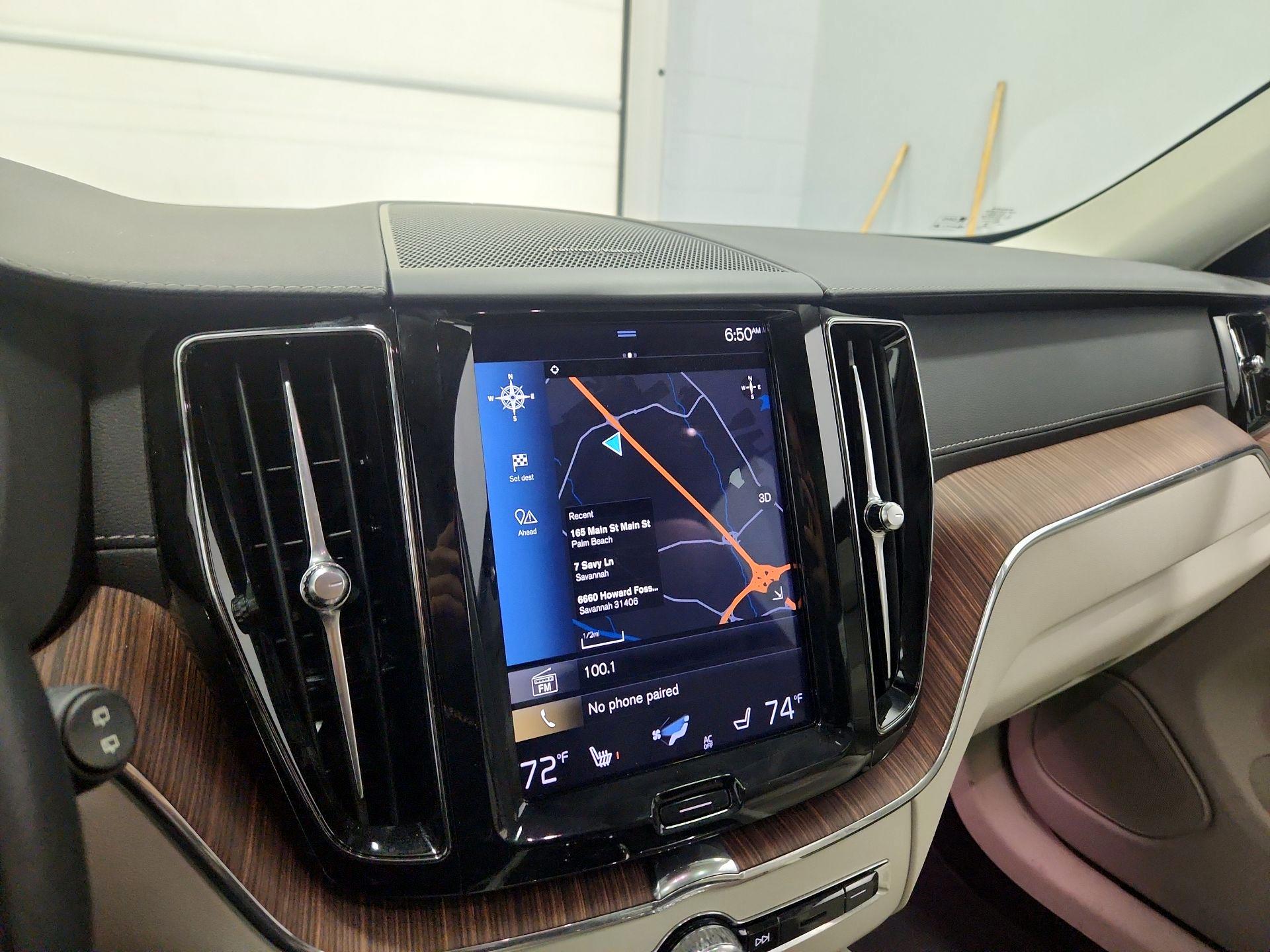 Thumbnail: 2020 Volvo XC60 - 14