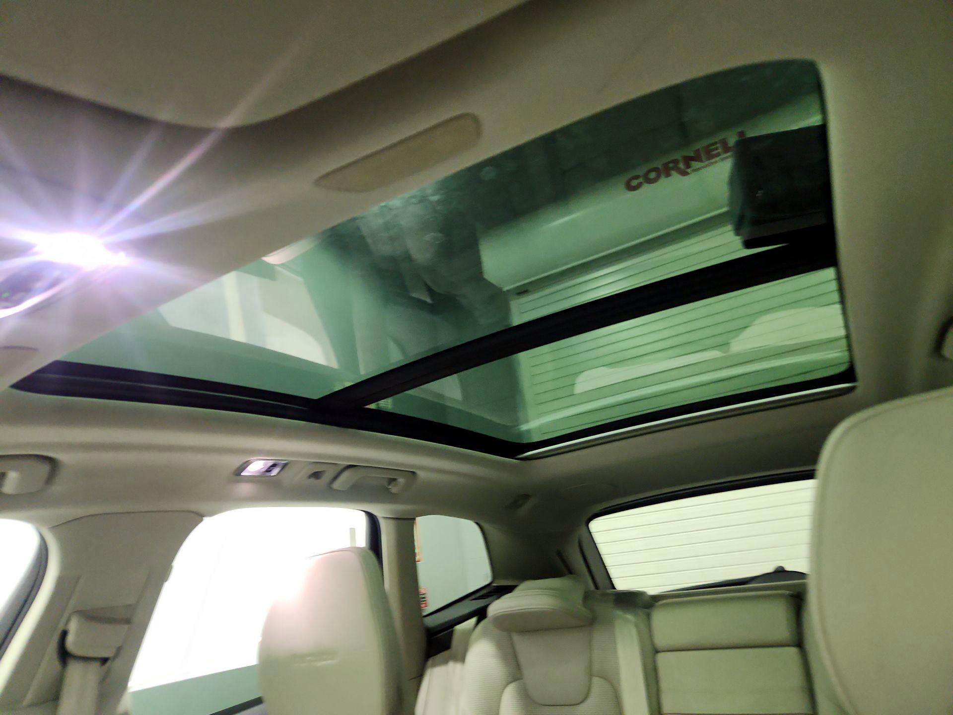 Thumbnail: 2020 Volvo XC60 - 20