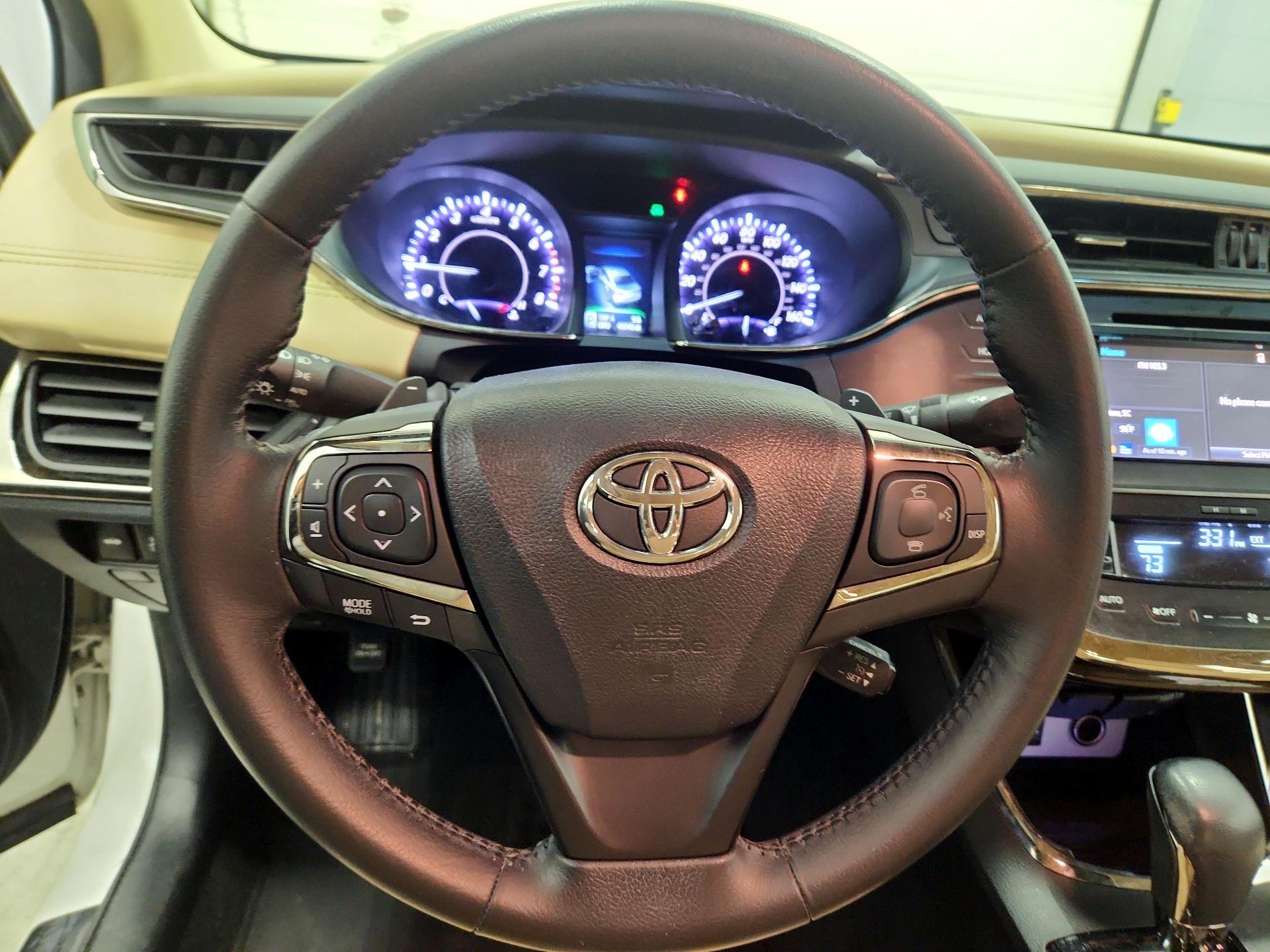 Thumbnail: 2015 Toyota Avalon - 10