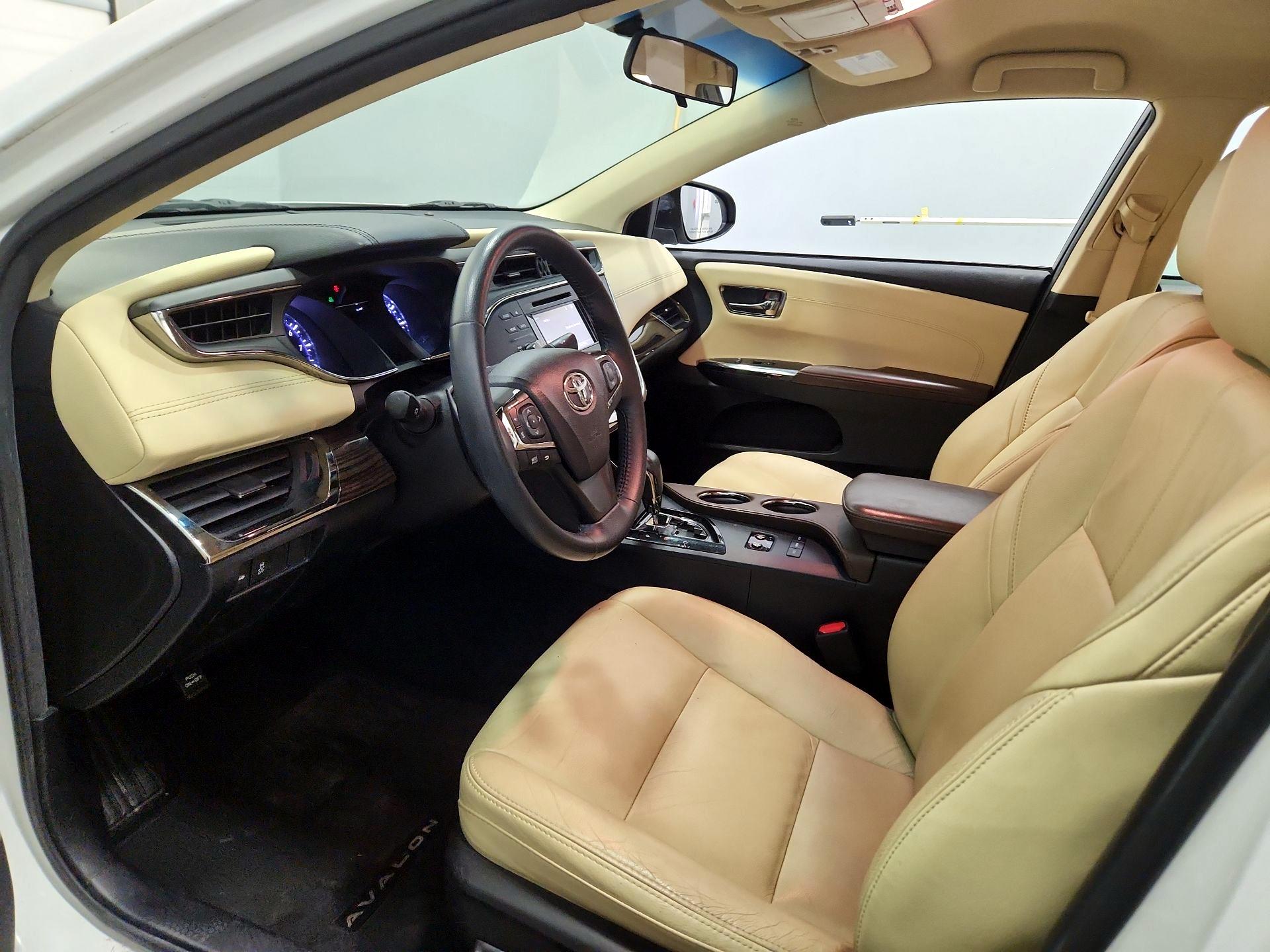 Thumbnail: 2015 Toyota Avalon - 11