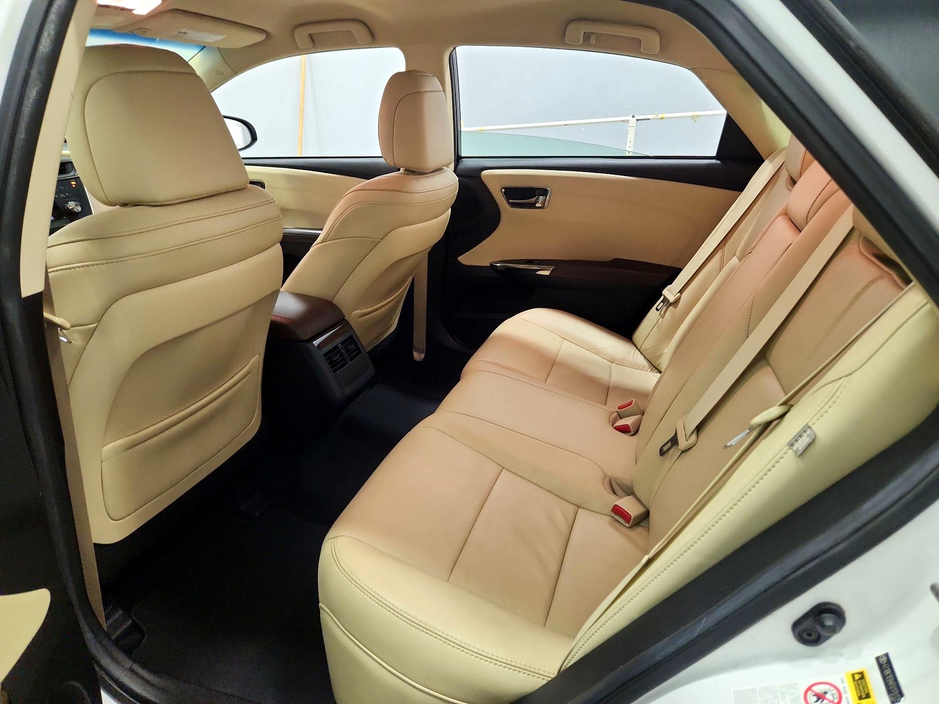 Thumbnail: 2015 Toyota Avalon - 19