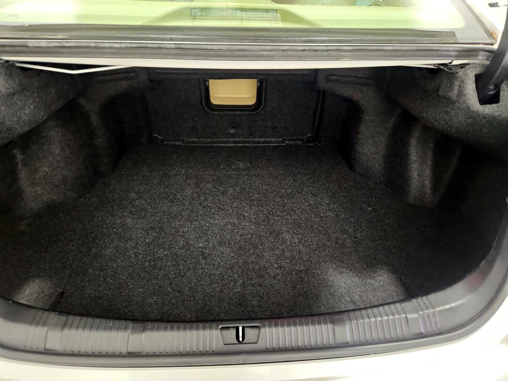 Thumbnail: 2015 Toyota Avalon - 20