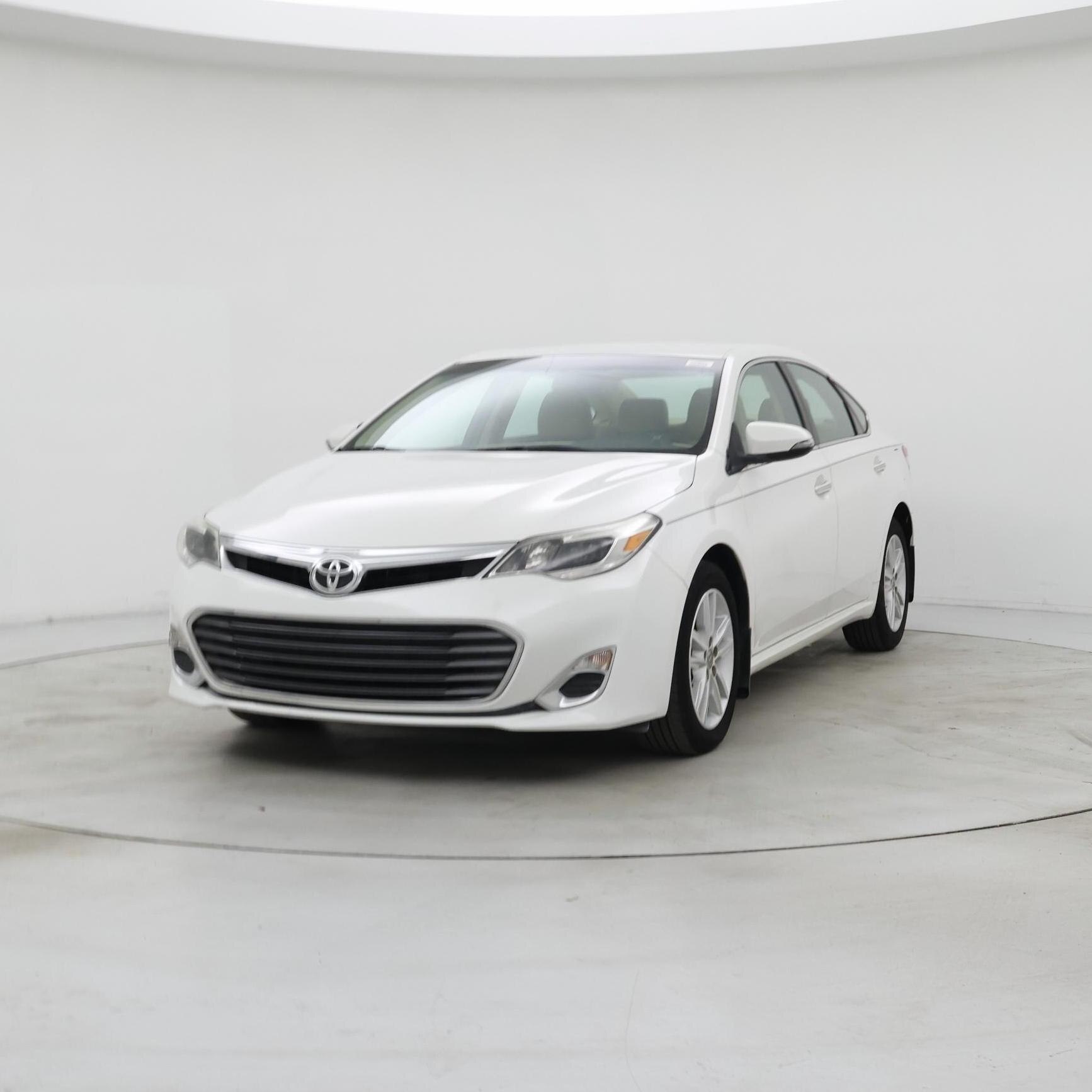 Thumbnail: 2015 Toyota Avalon - 4