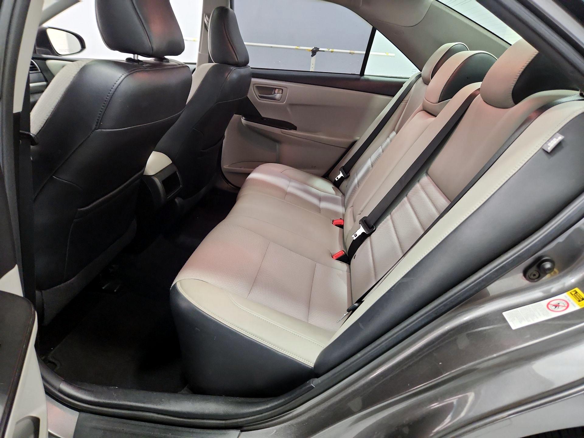 Thumbnail: 2016 Toyota Camry - 20