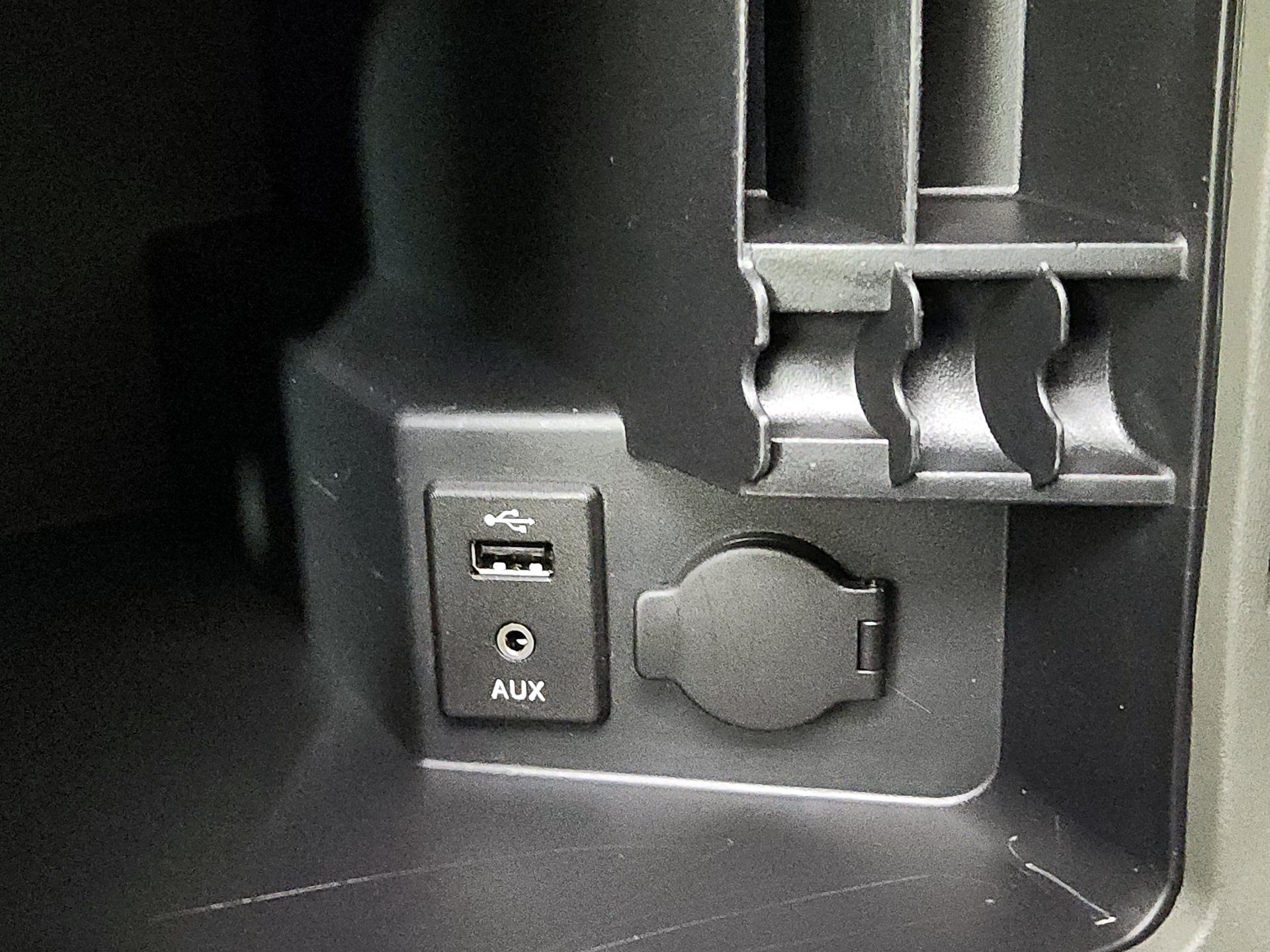 Thumbnail: 2016 Nissan Frontier - 18