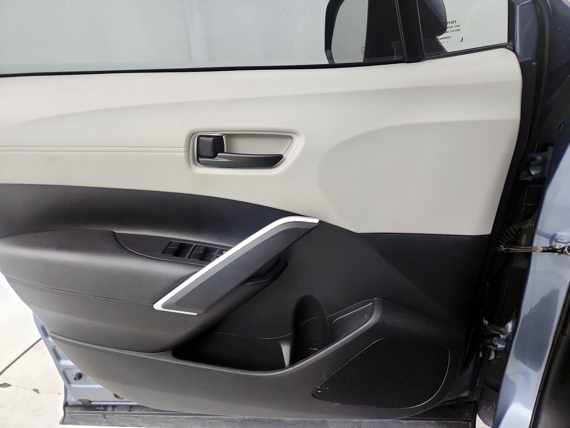 Thumbnail: 2024 Toyota Corolla Cross - 10