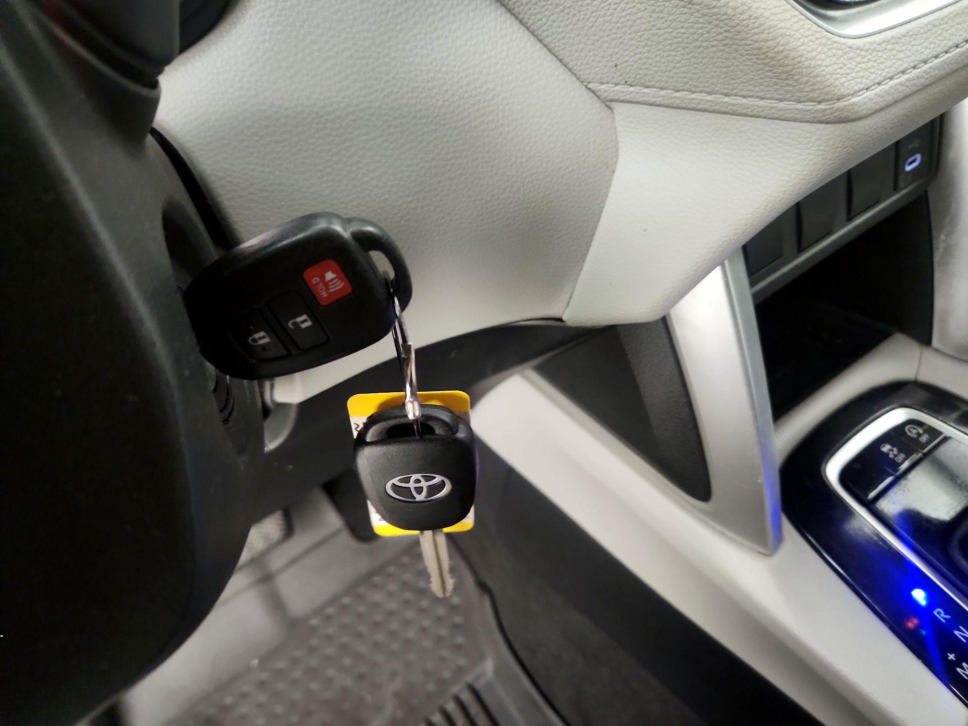 Thumbnail: 2024 Toyota Corolla Cross - 20