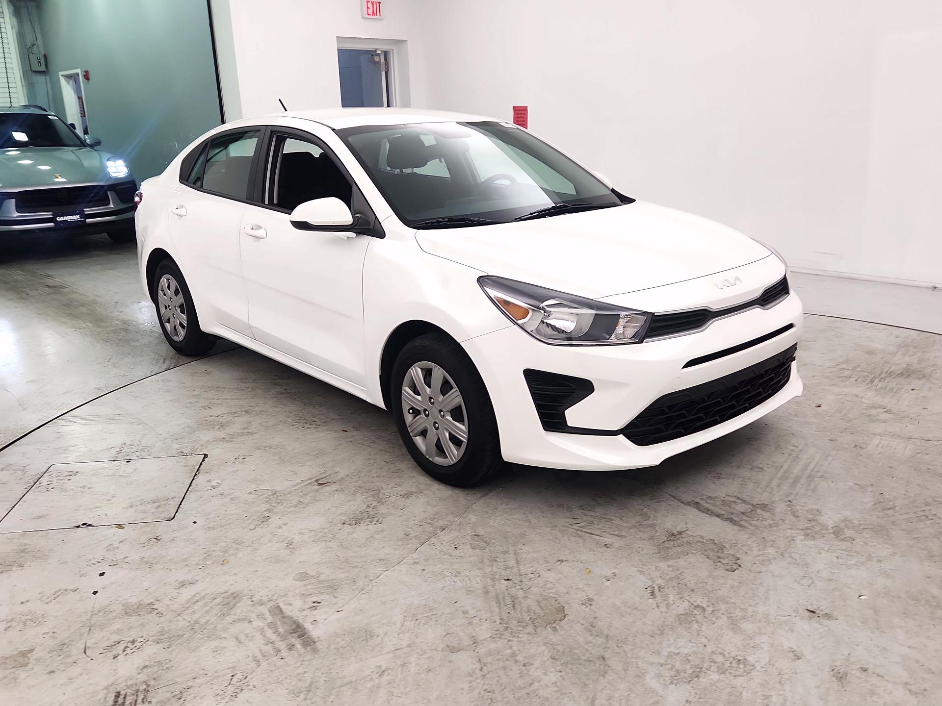 Thumbnail: 2023 Kia Rio - 1