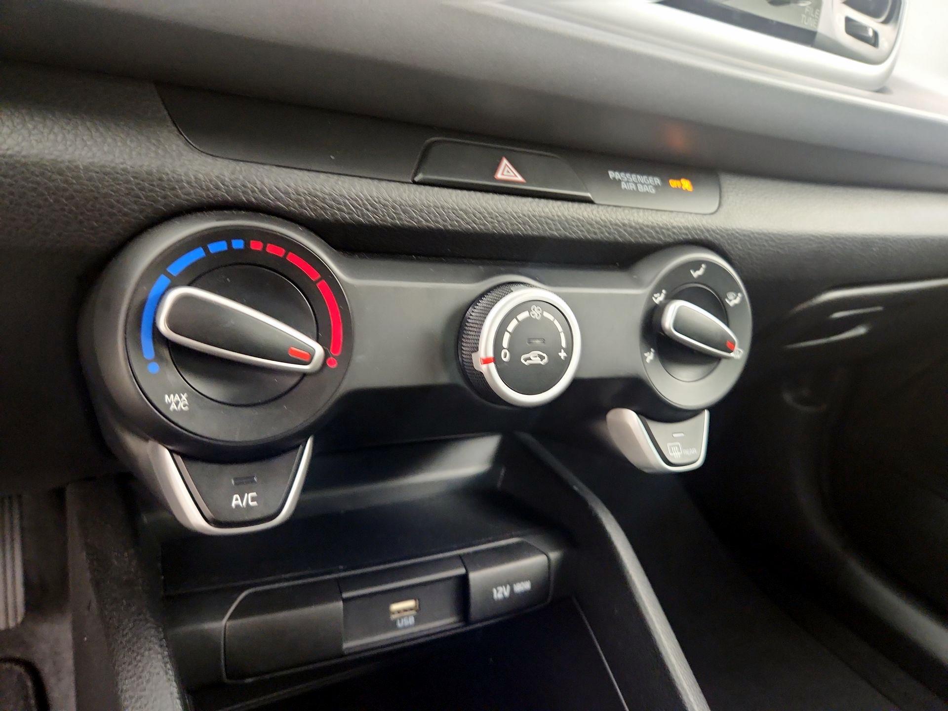 Thumbnail: 2023 Kia Rio - 14