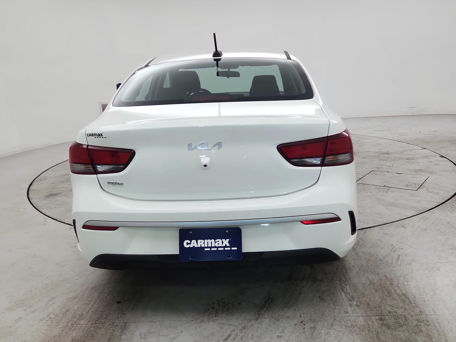 Thumbnail: 2023 Kia Rio - 6