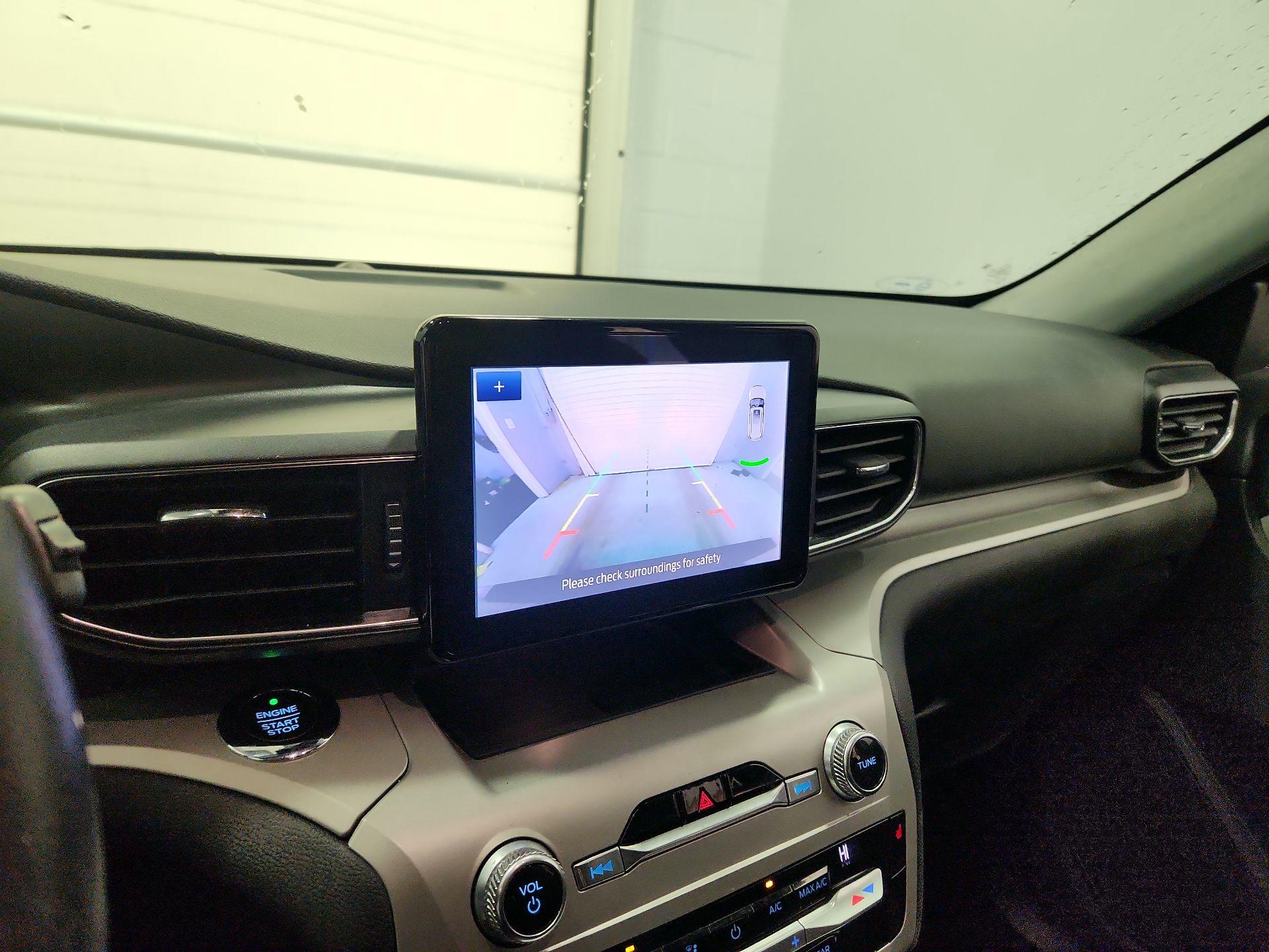 Thumbnail: 2020 Ford Explorer - 15