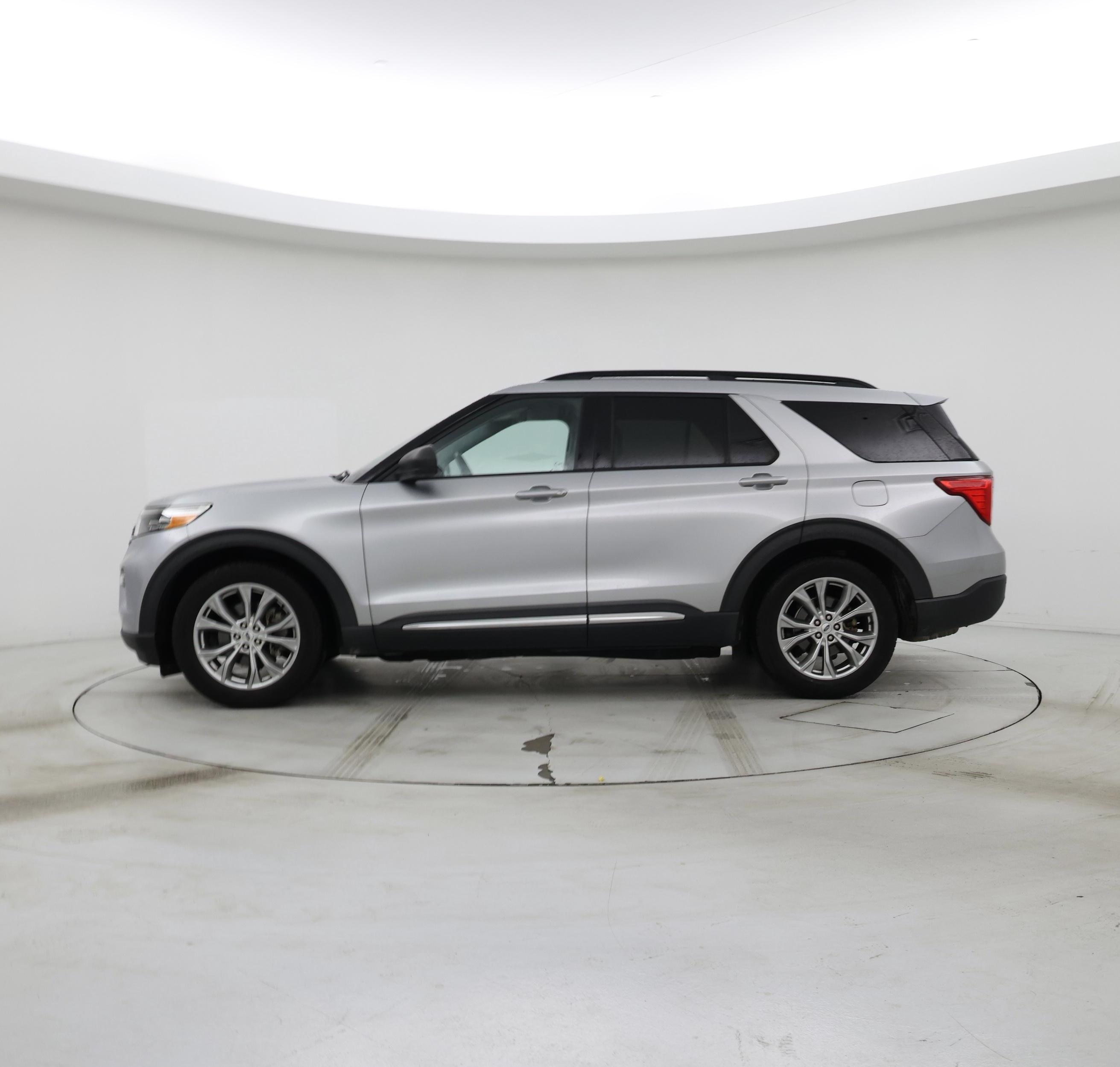 Thumbnail: 2020 Ford Explorer - 3