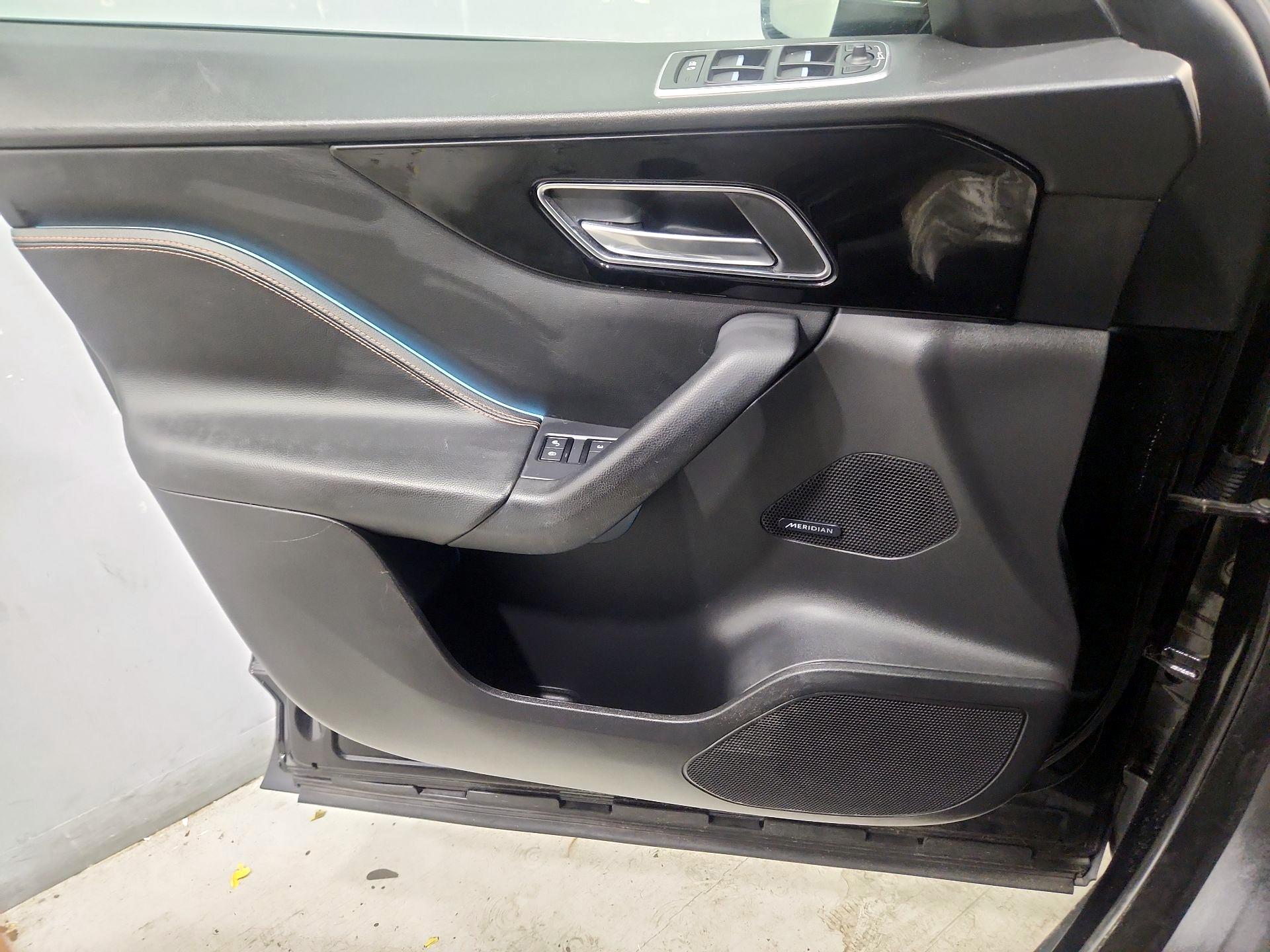 Thumbnail: 2020 Jaguar F-Pace - 12