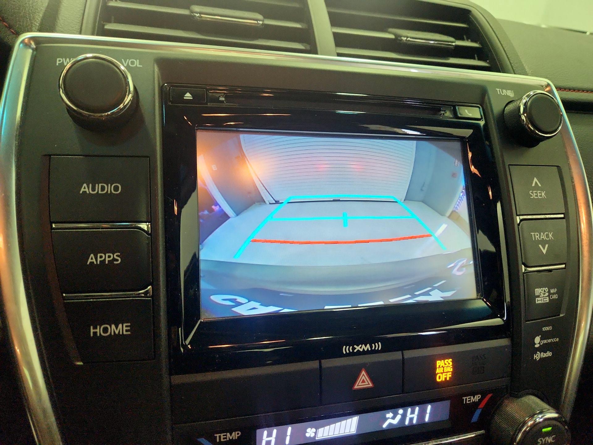 Thumbnail: 2016 Toyota Camry - 14