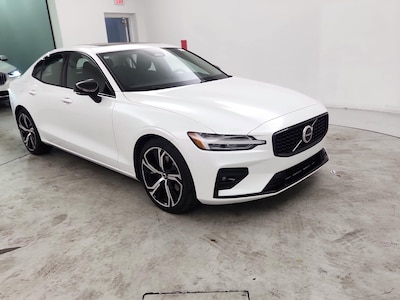 2023 Volvo S60 B5 Core Dark Theme