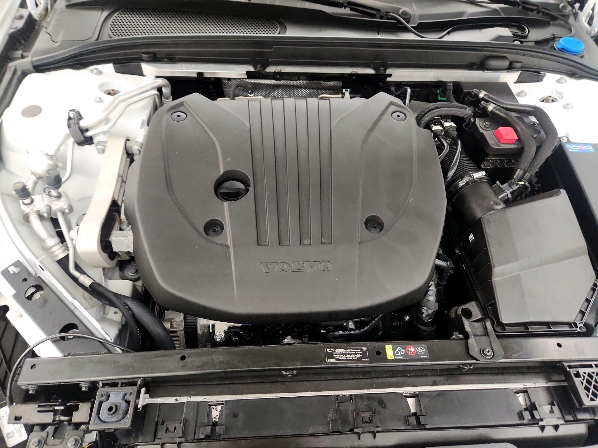 Thumbnail: 2023 Volvo S60 - 19