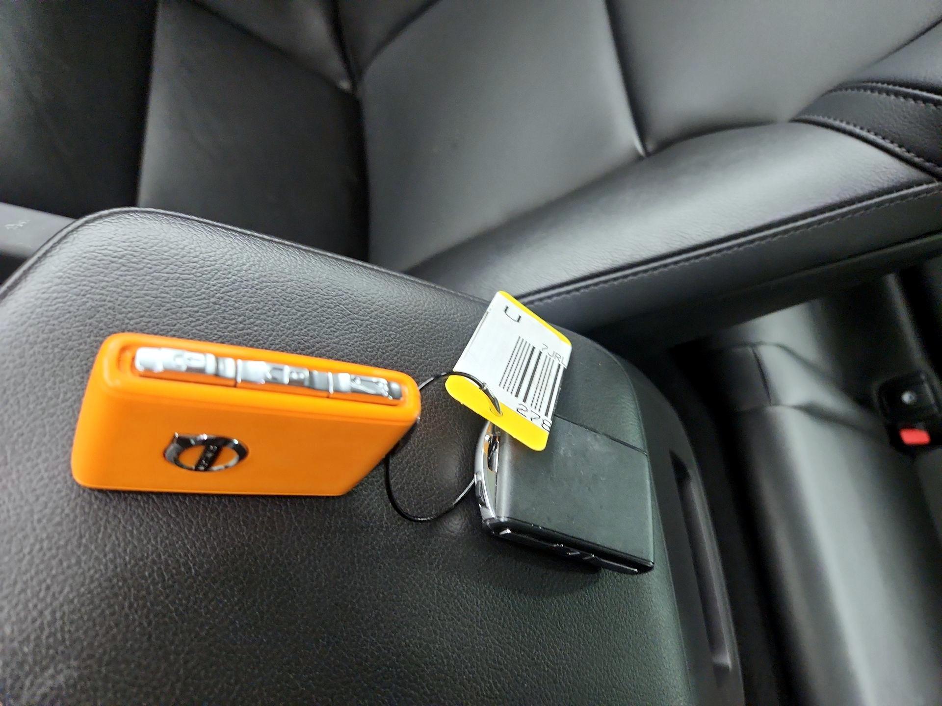 Thumbnail: 2023 Volvo S60 - 20