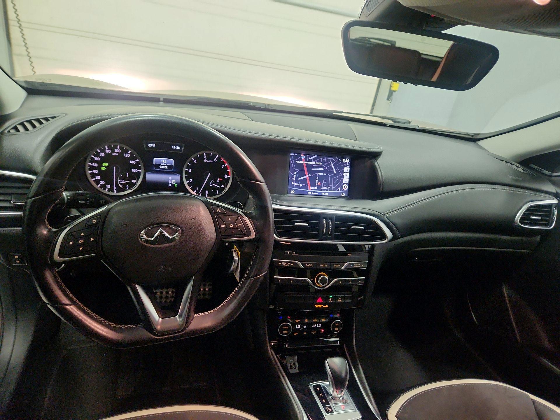 Thumbnail: 2018 INFINITI QX30 - 9