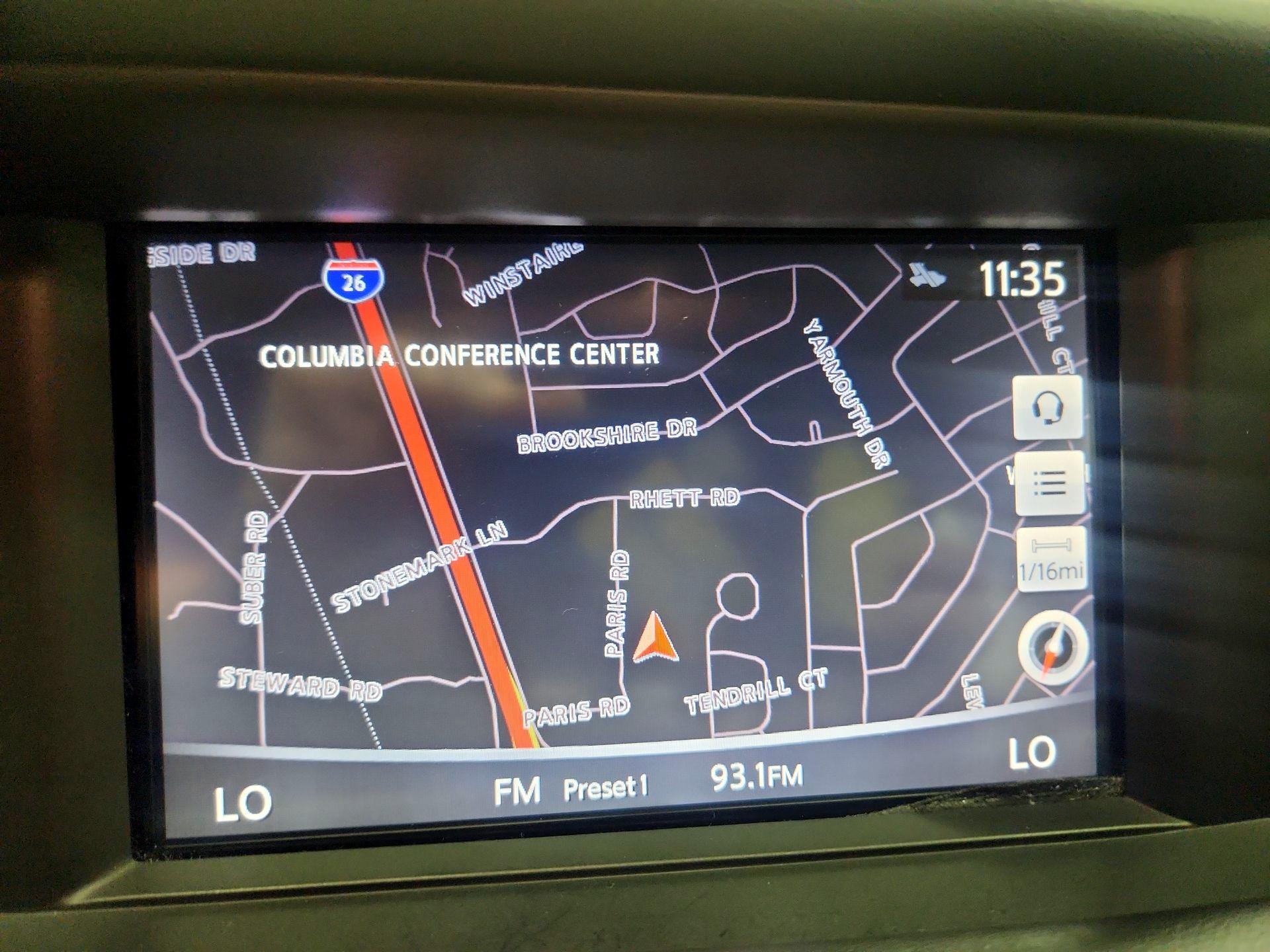 Thumbnail: 2018 INFINITI QX30 - 14