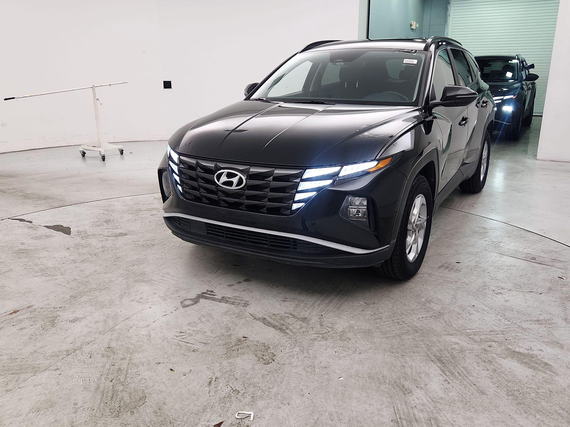 Thumbnail: 2023 Hyundai Tucson - 3