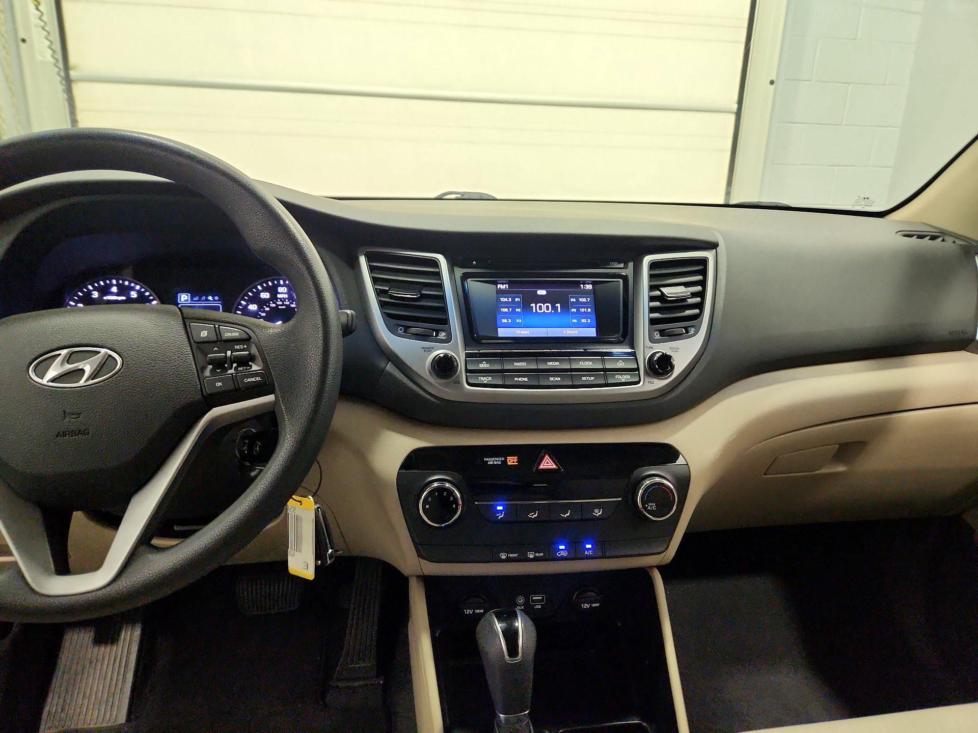 Thumbnail: 2017 Hyundai Tucson - 9