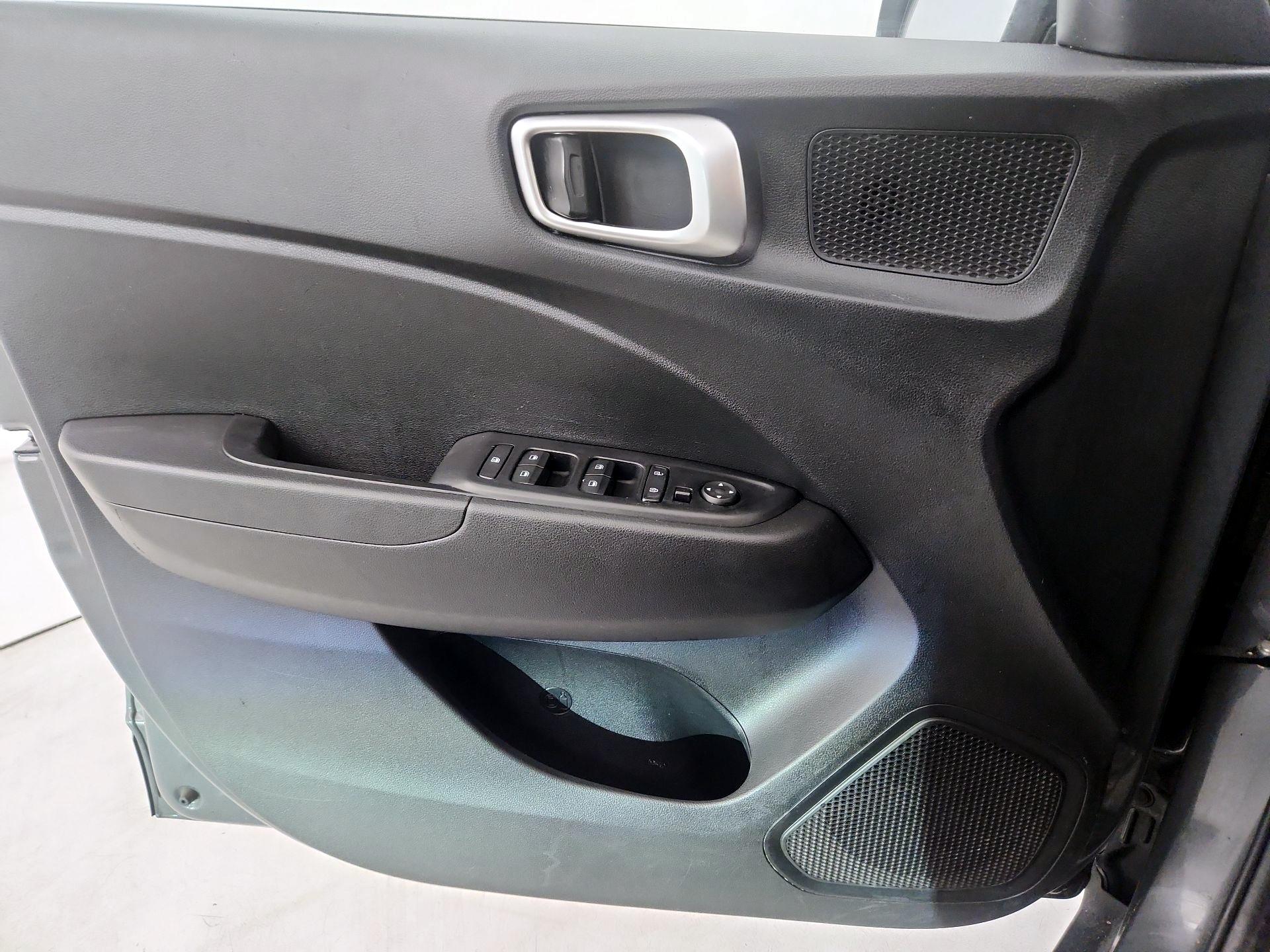 Thumbnail: 2024 Hyundai Venue - 10