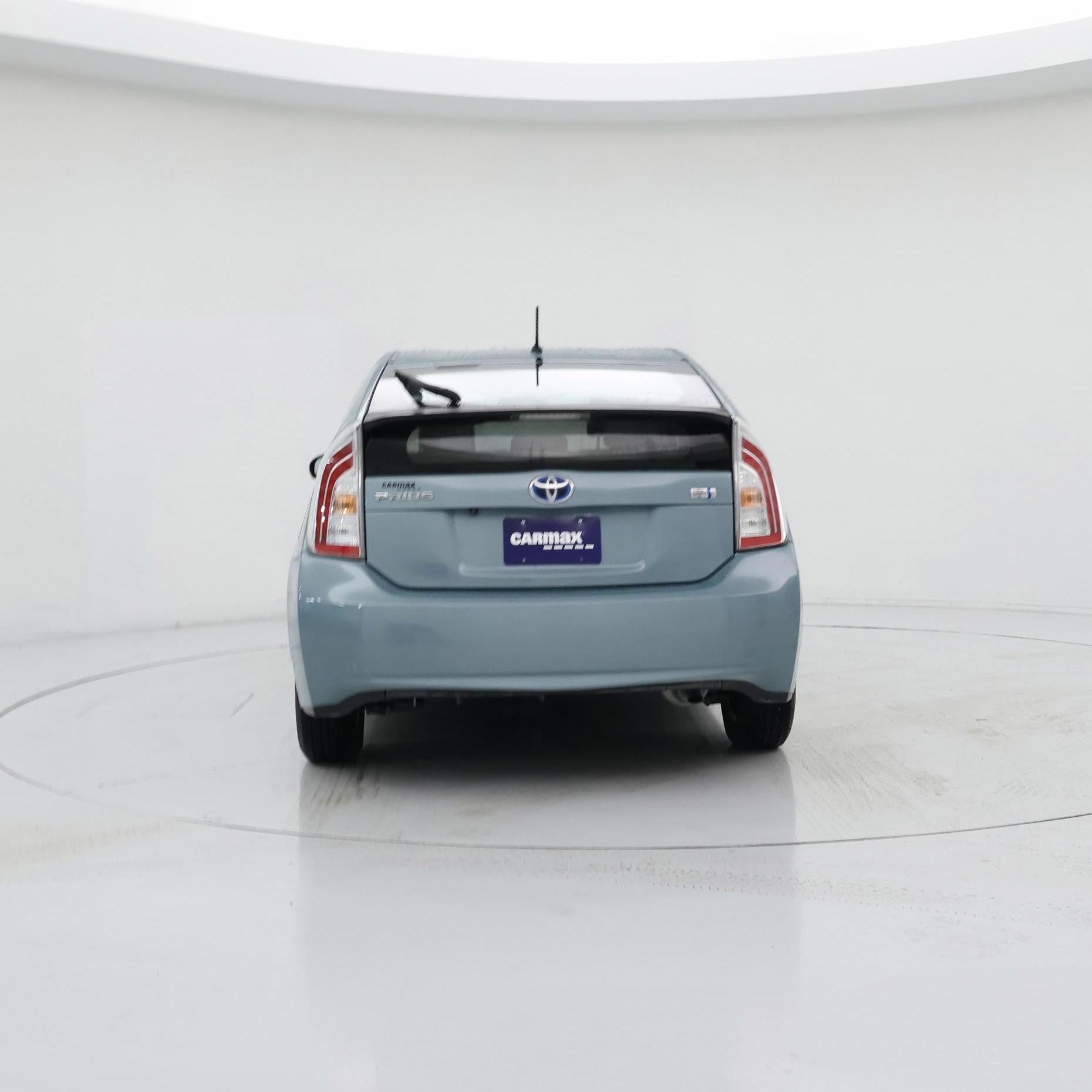 Thumbnail: 2015 Toyota Prius - 6