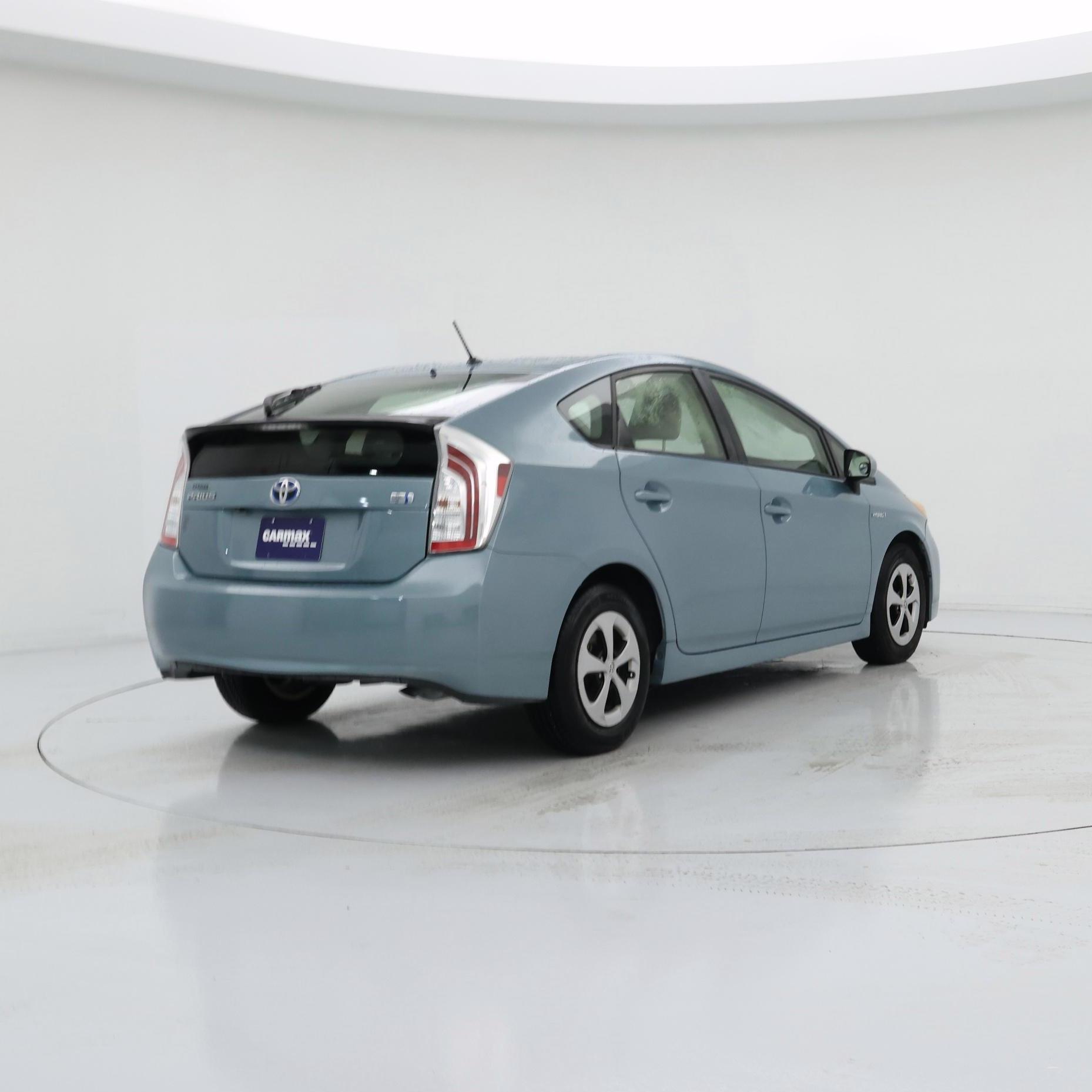 Thumbnail: 2015 Toyota Prius - 8