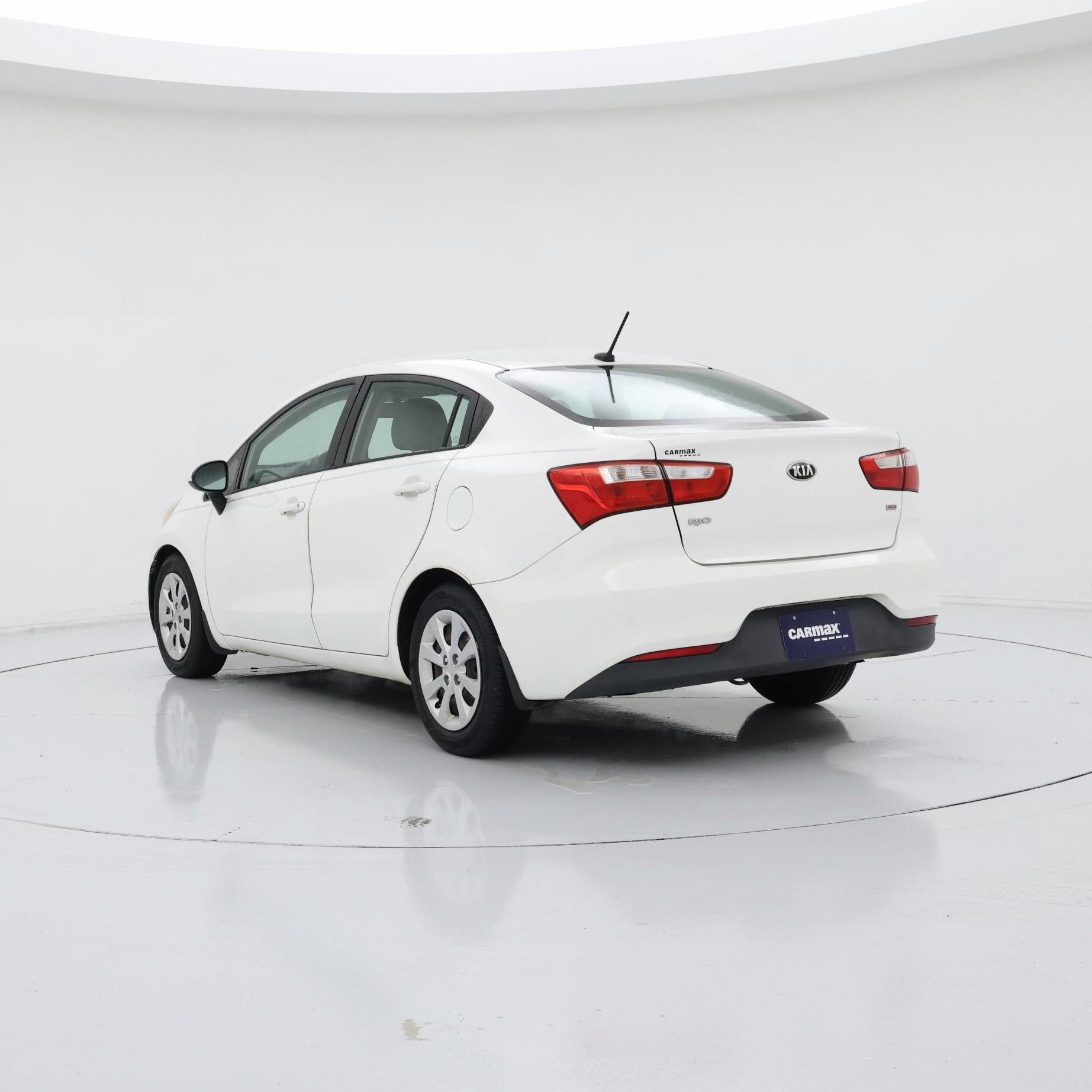 Thumbnail: 2016 Kia Rio - 2