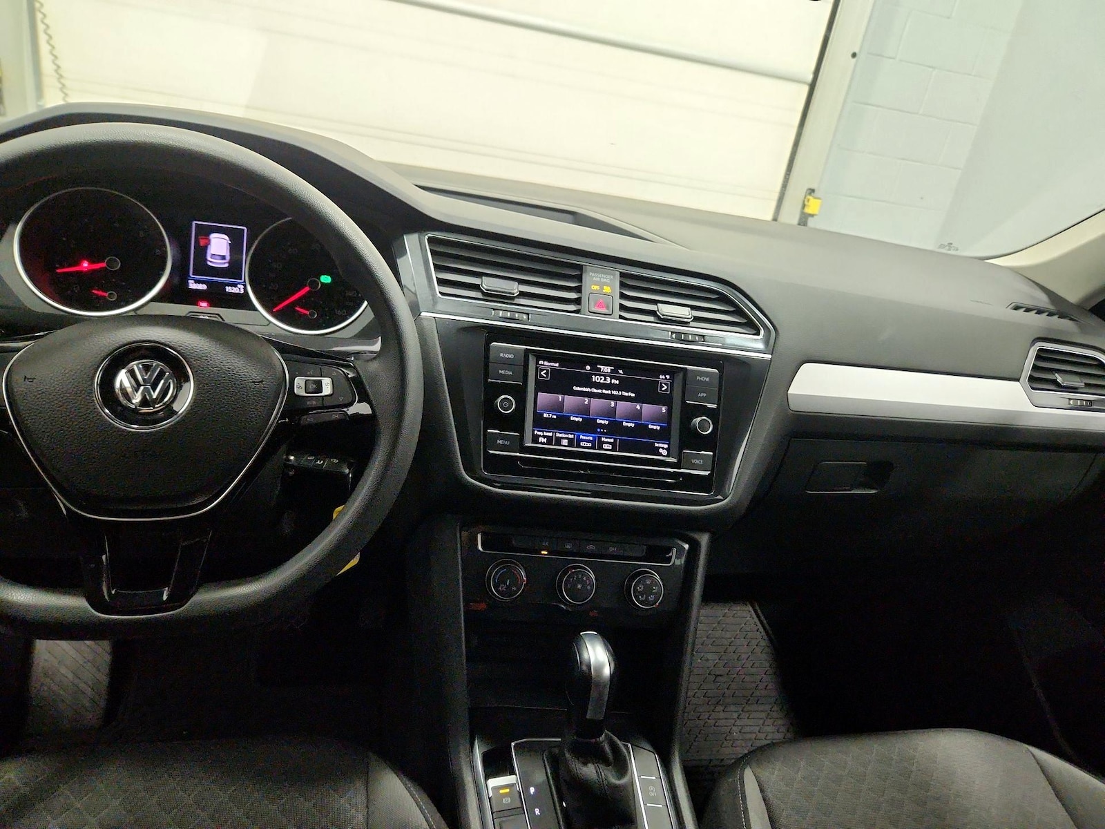 2020 Volkswagen Tiguan S - Photo 10