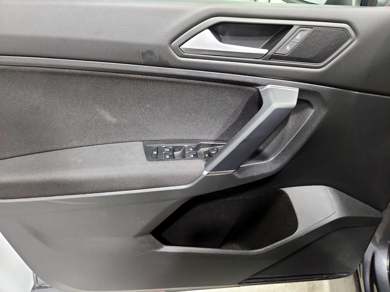 2020 Volkswagen Tiguan S - Photo 13