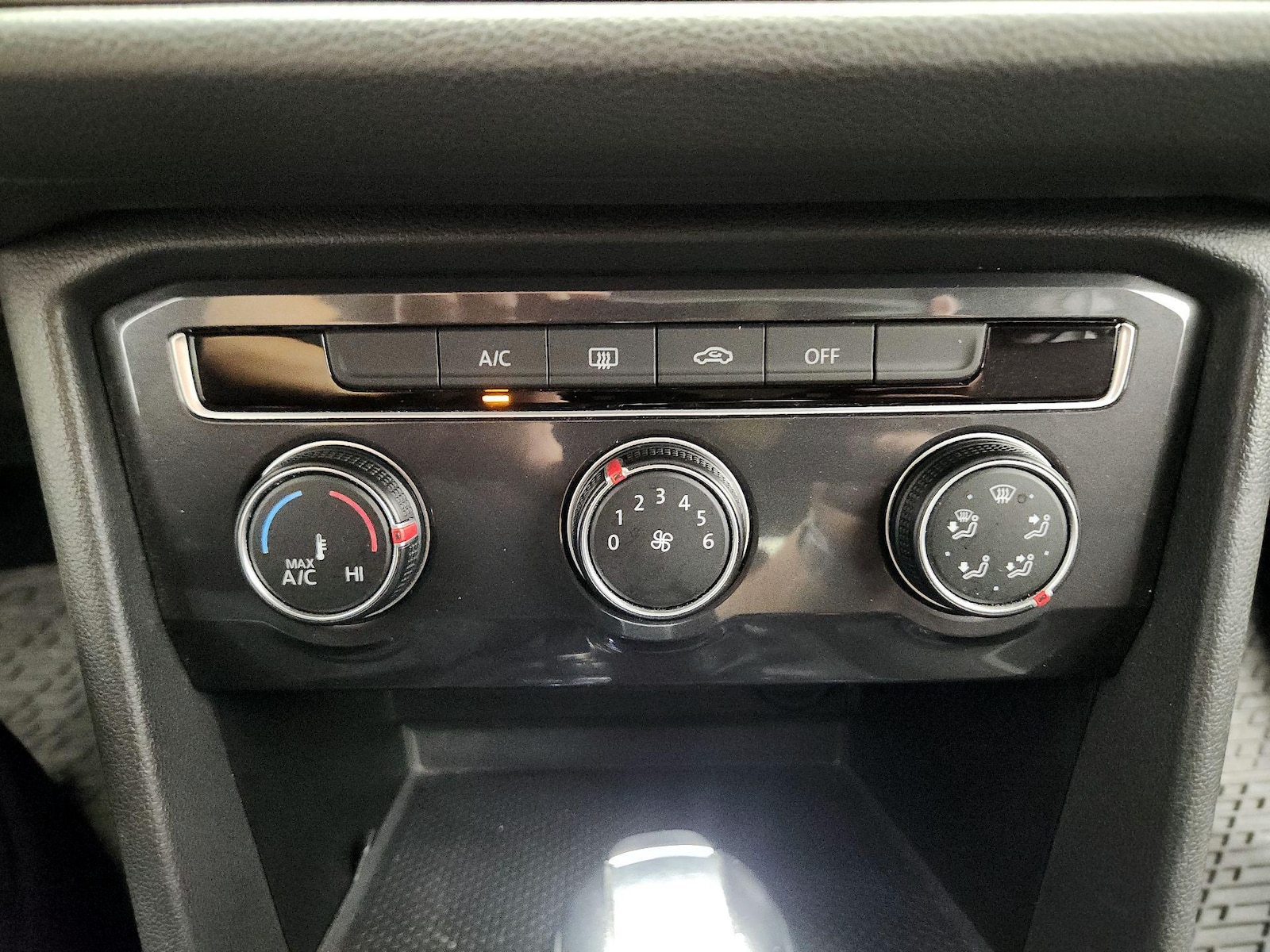 2020 Volkswagen Tiguan S - Photo 17