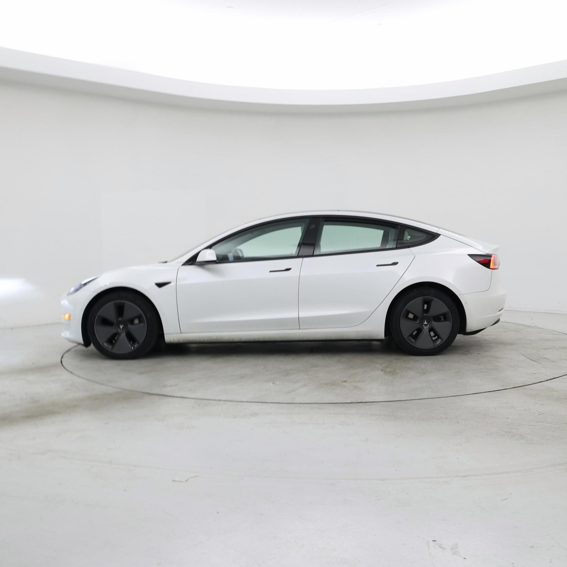 Thumbnail: 2021 Tesla Model 3 - 3