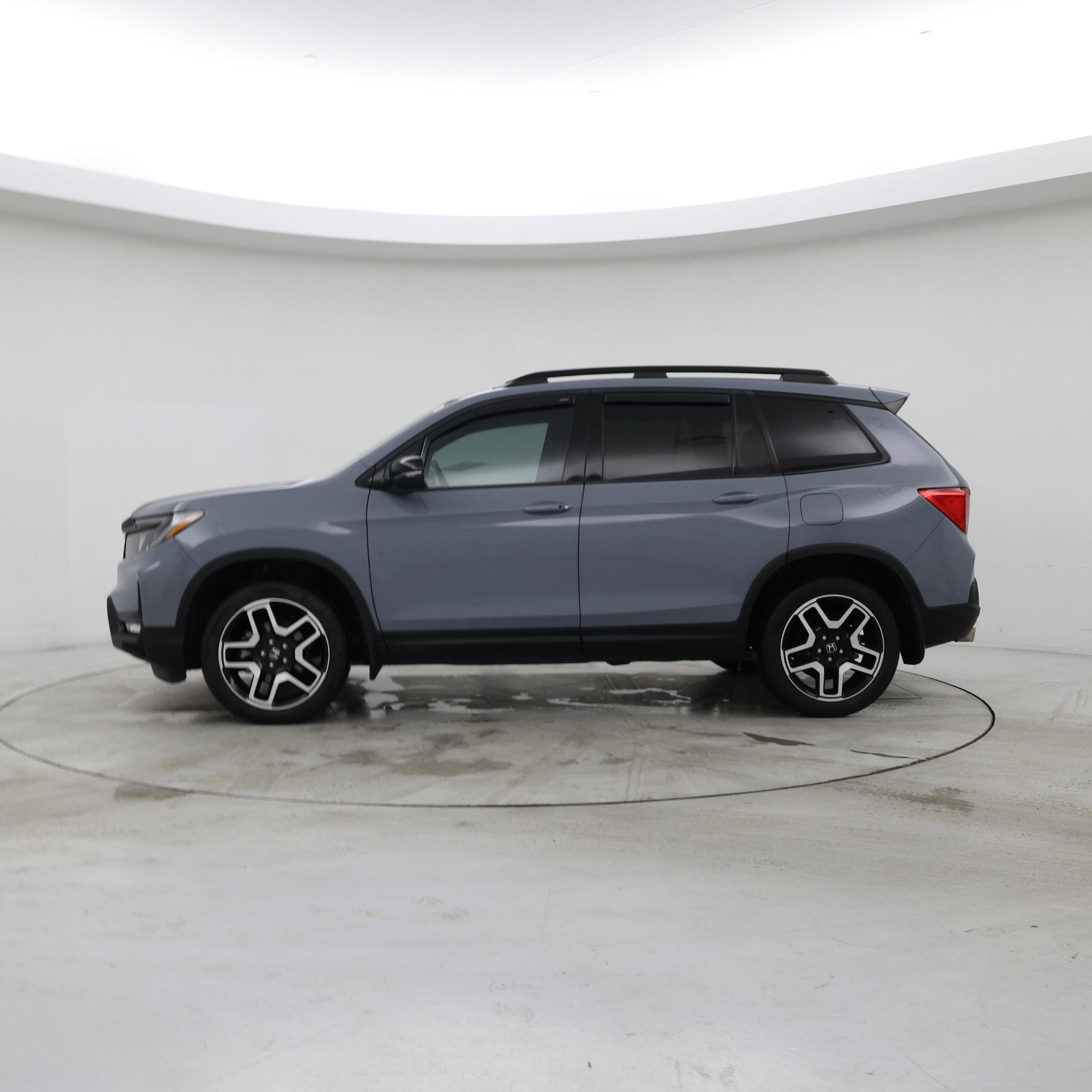 Thumbnail: 2023 Honda Passport - 3