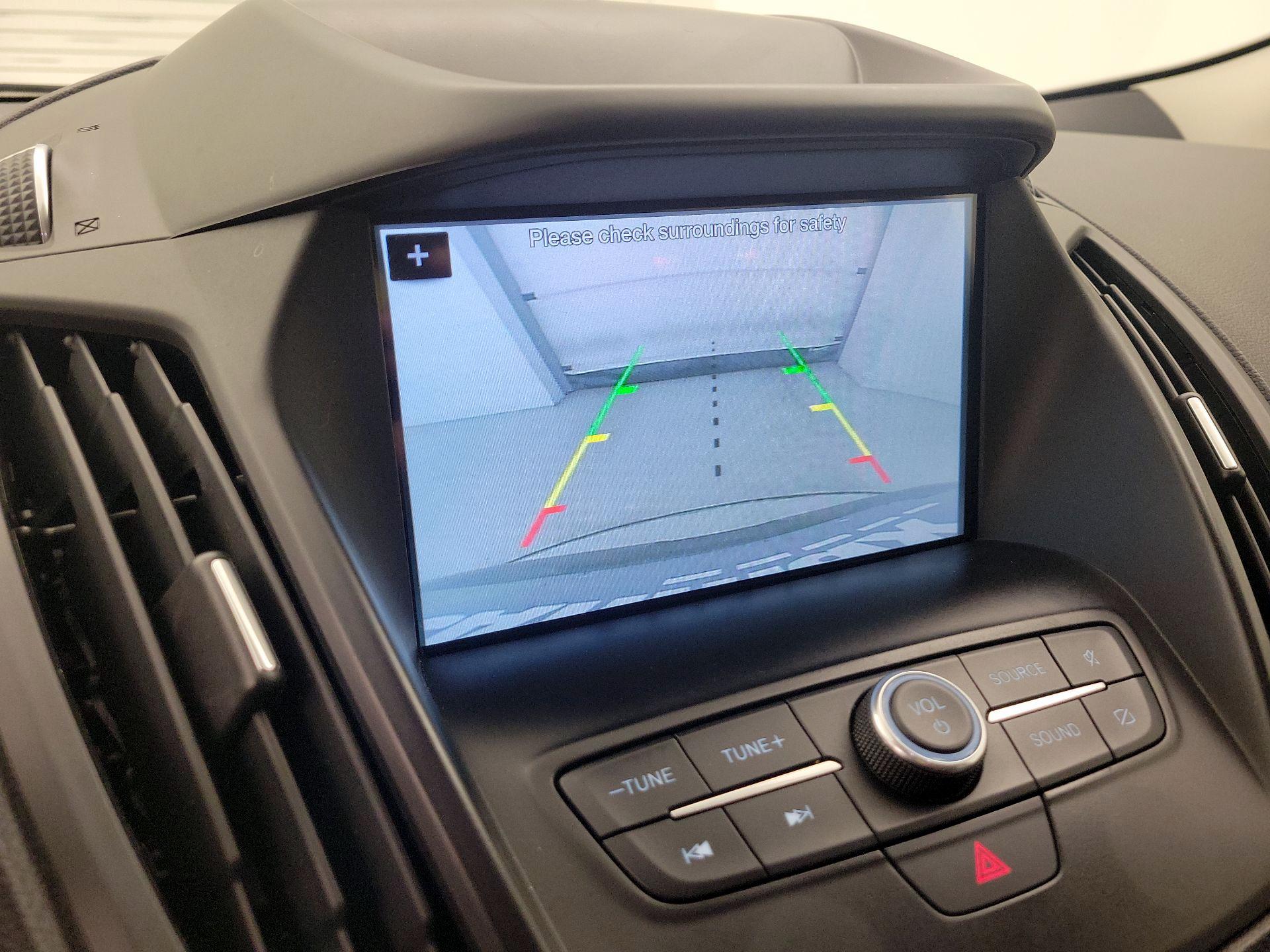 Thumbnail: 2019 Ford Escape - 14