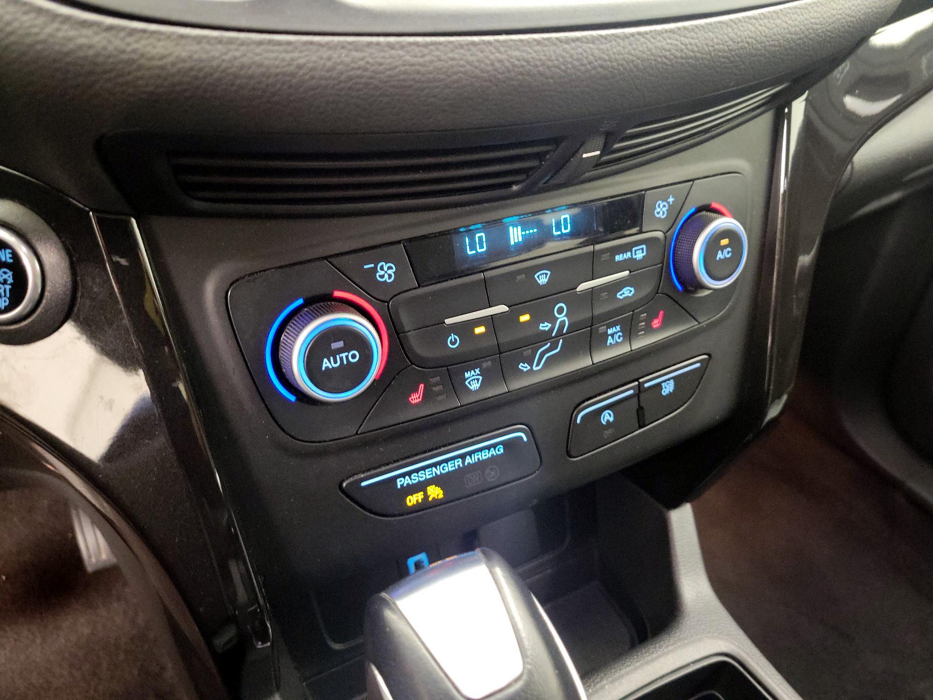 Thumbnail: 2019 Ford Escape - 16