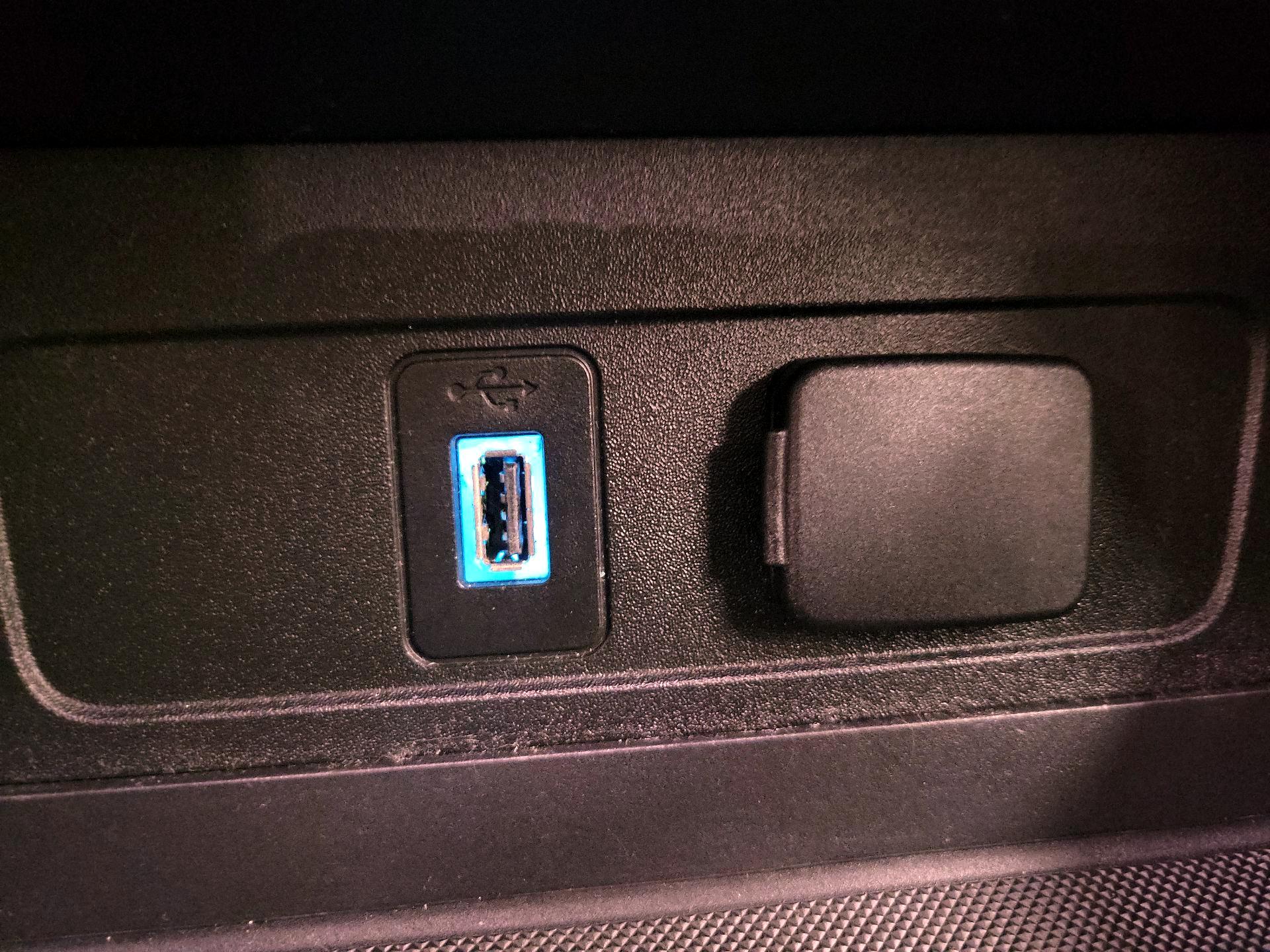 Thumbnail: 2019 Ford Escape - 18