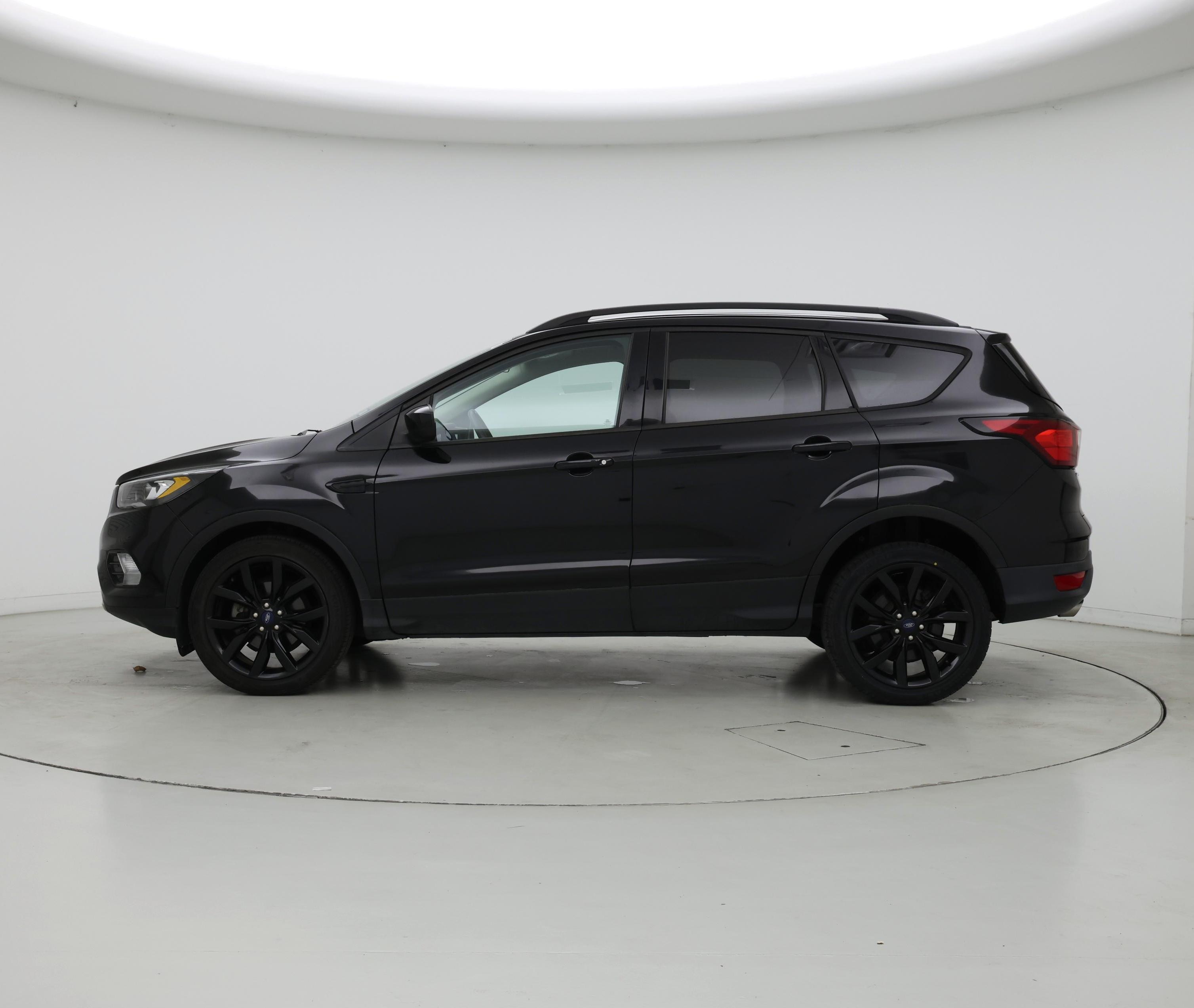 Thumbnail: 2019 Ford Escape - 3