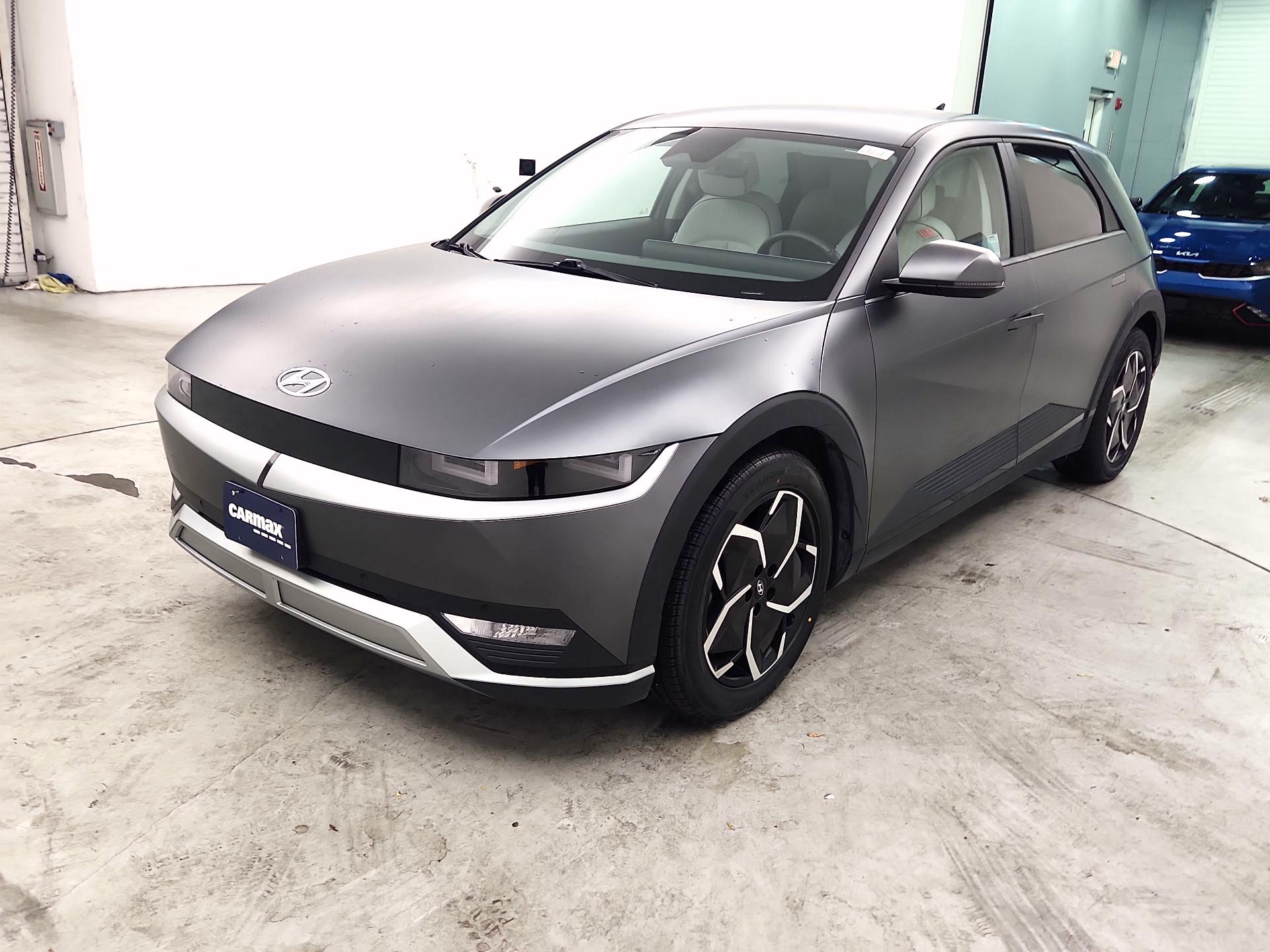 Thumbnail: 2023 Hyundai Ioniq 5 - 3