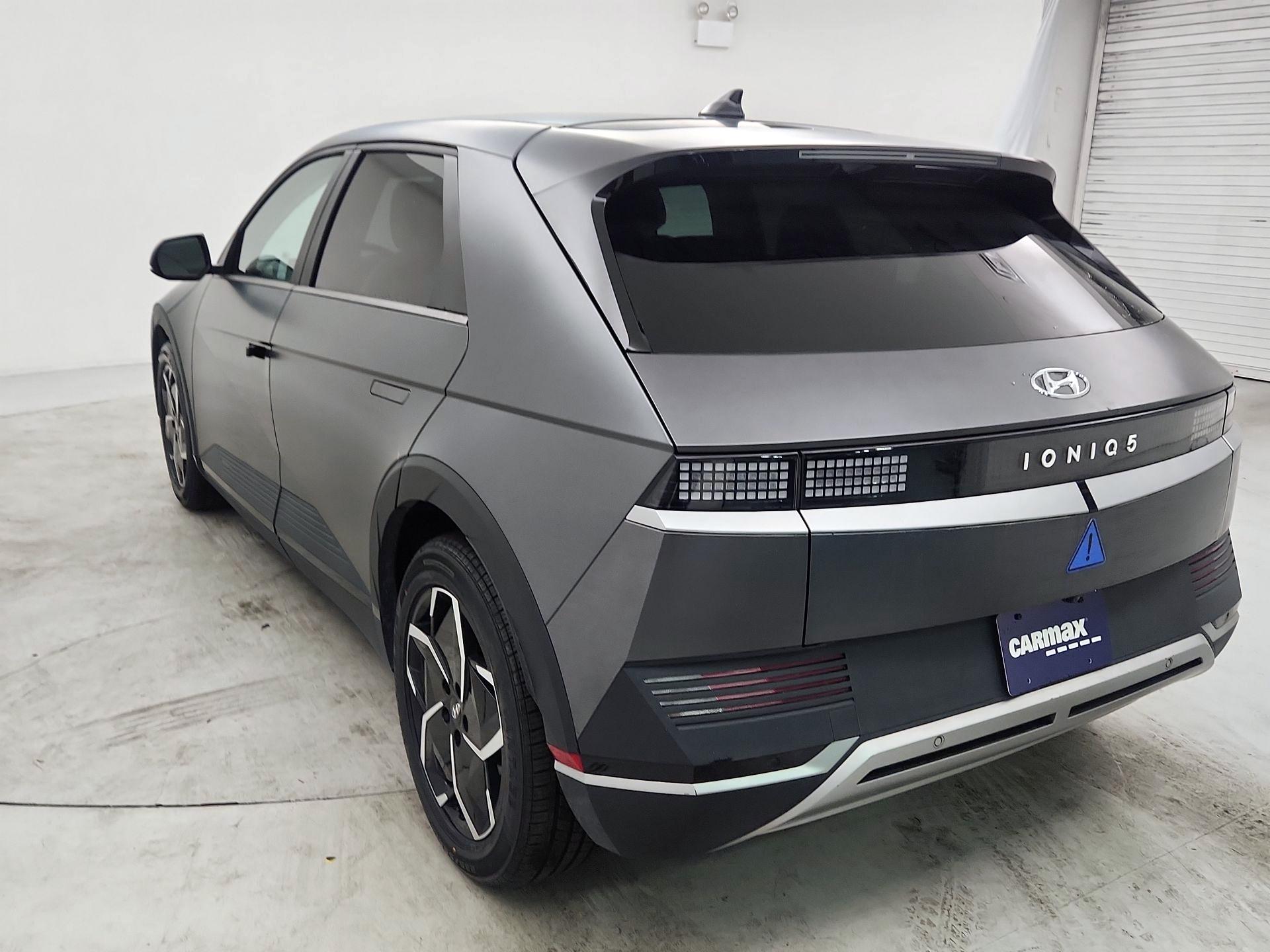 Thumbnail: 2023 Hyundai Ioniq 5 - 7