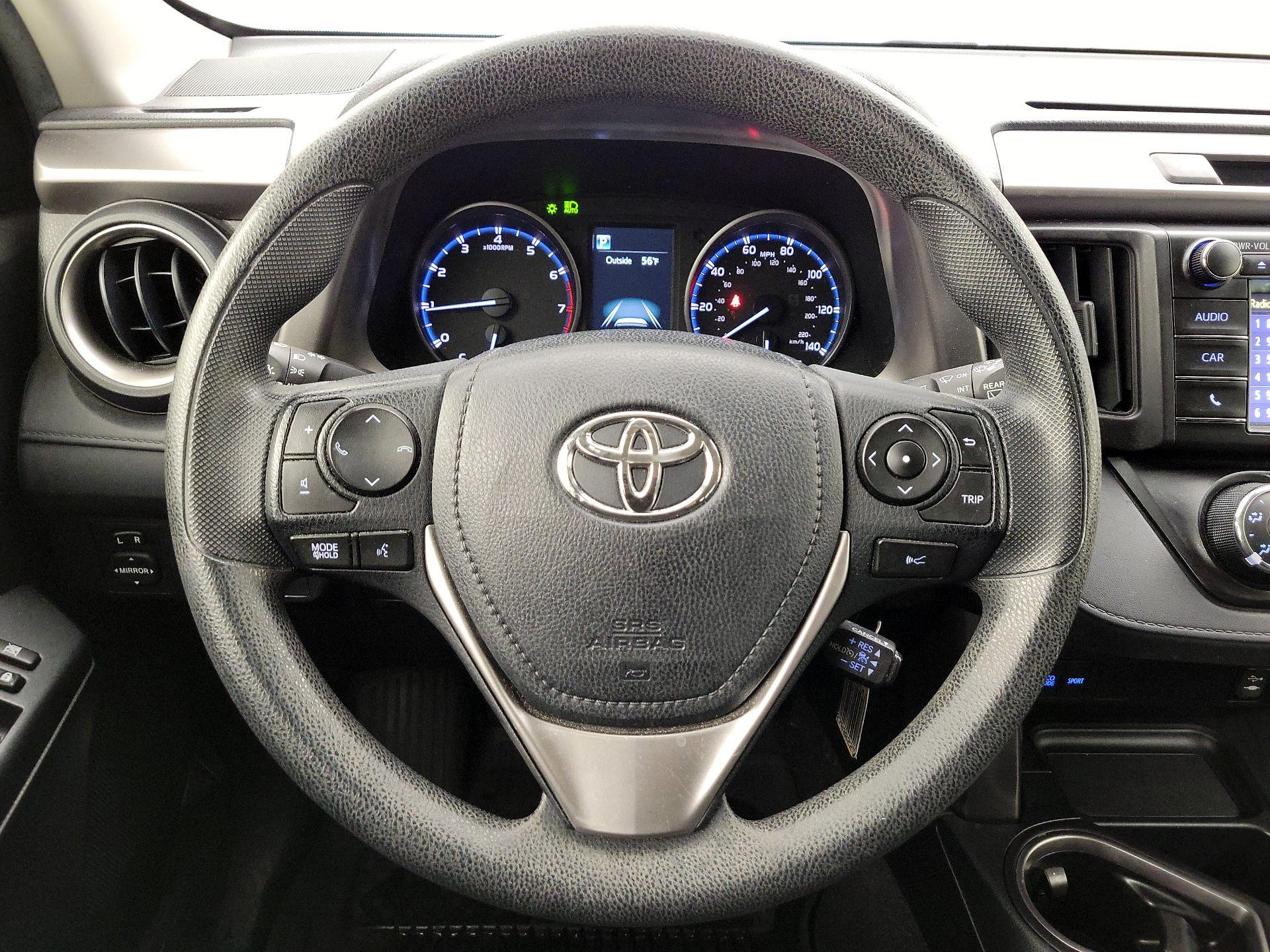 Thumbnail: 2017 Toyota RAV4 - 10