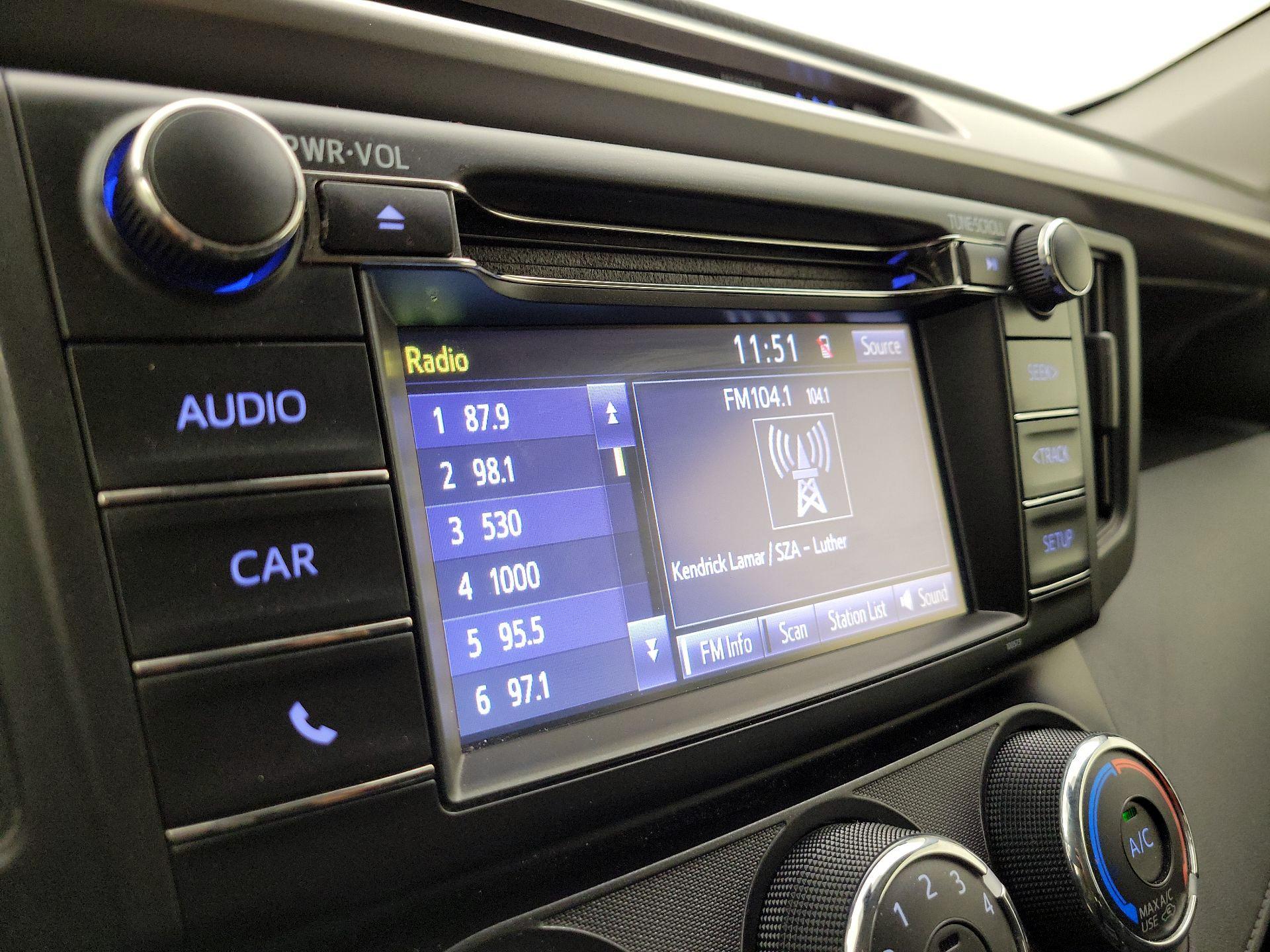 Thumbnail: 2017 Toyota RAV4 - 15