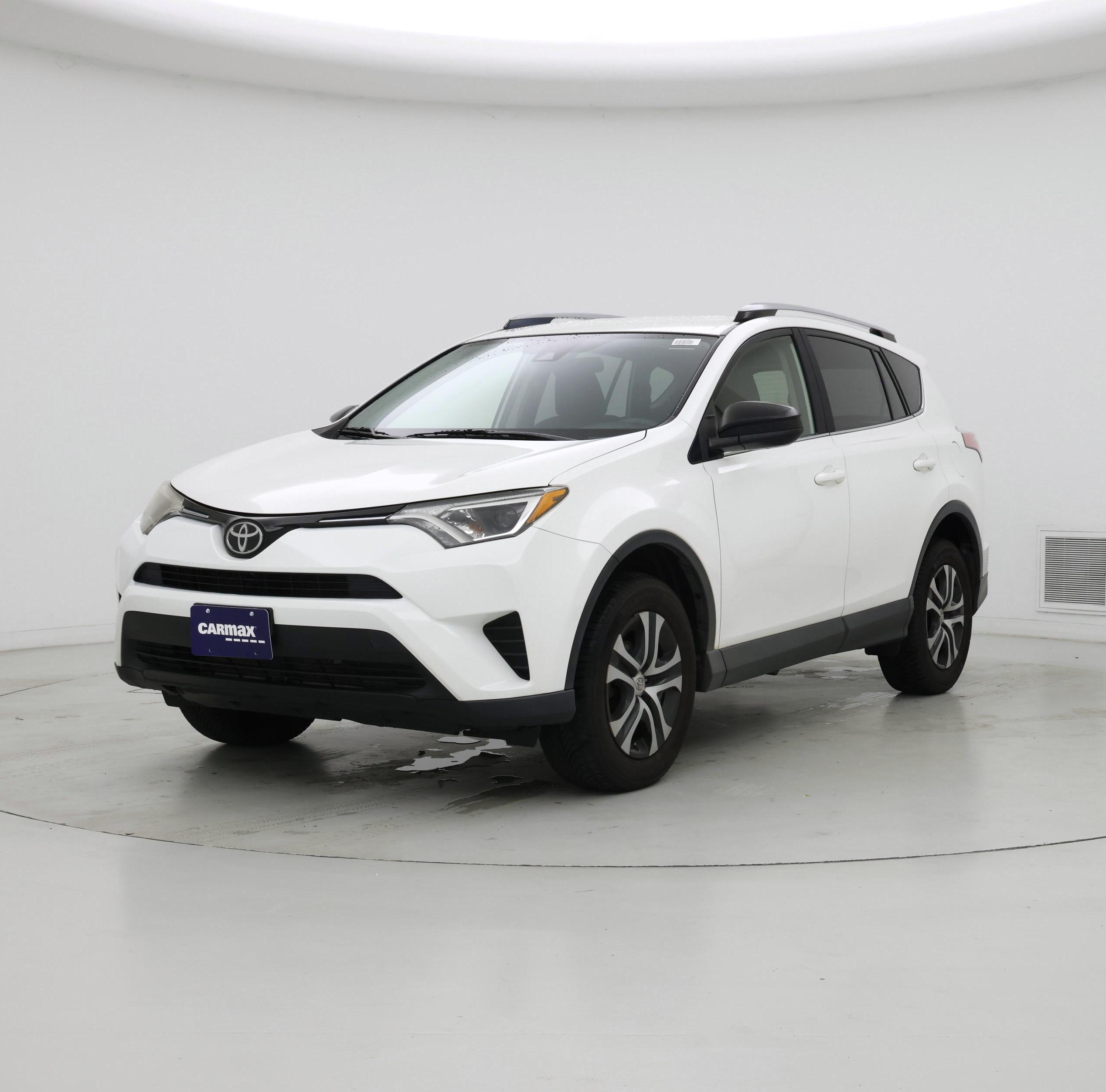 Thumbnail: 2017 Toyota RAV4 - 4