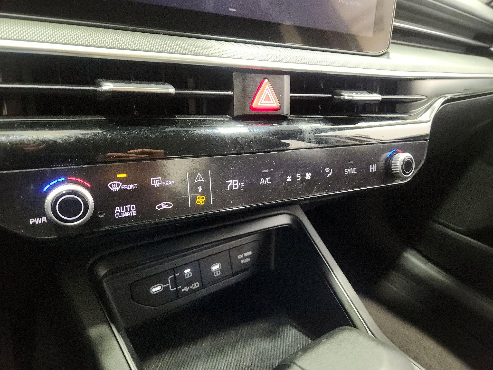 Thumbnail: 2025 Kia K5 - 16